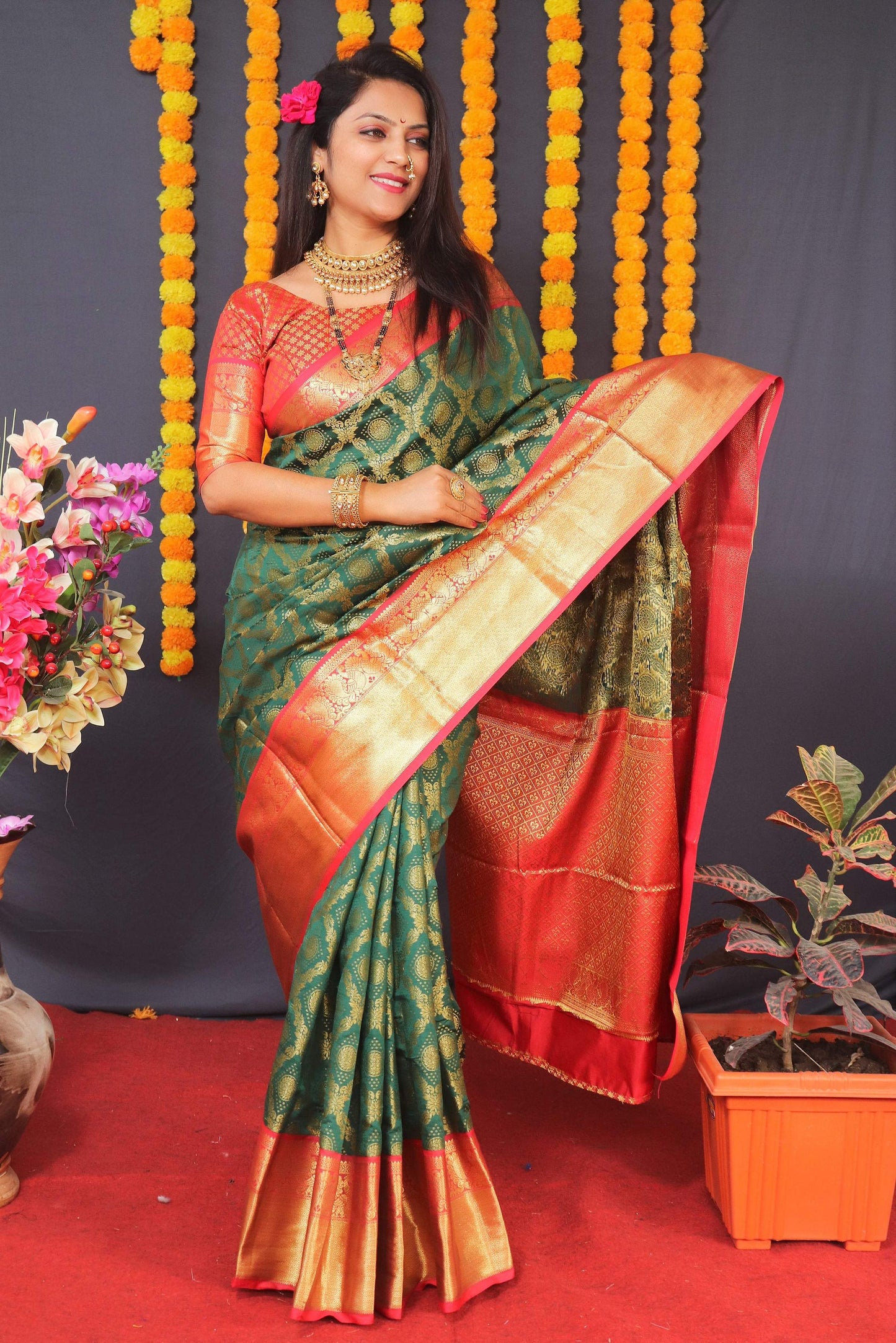 Jyoti Fashion Women's Green Kanchipuram Silk Zari Woven Saree with Blouse | Swadesiicart
