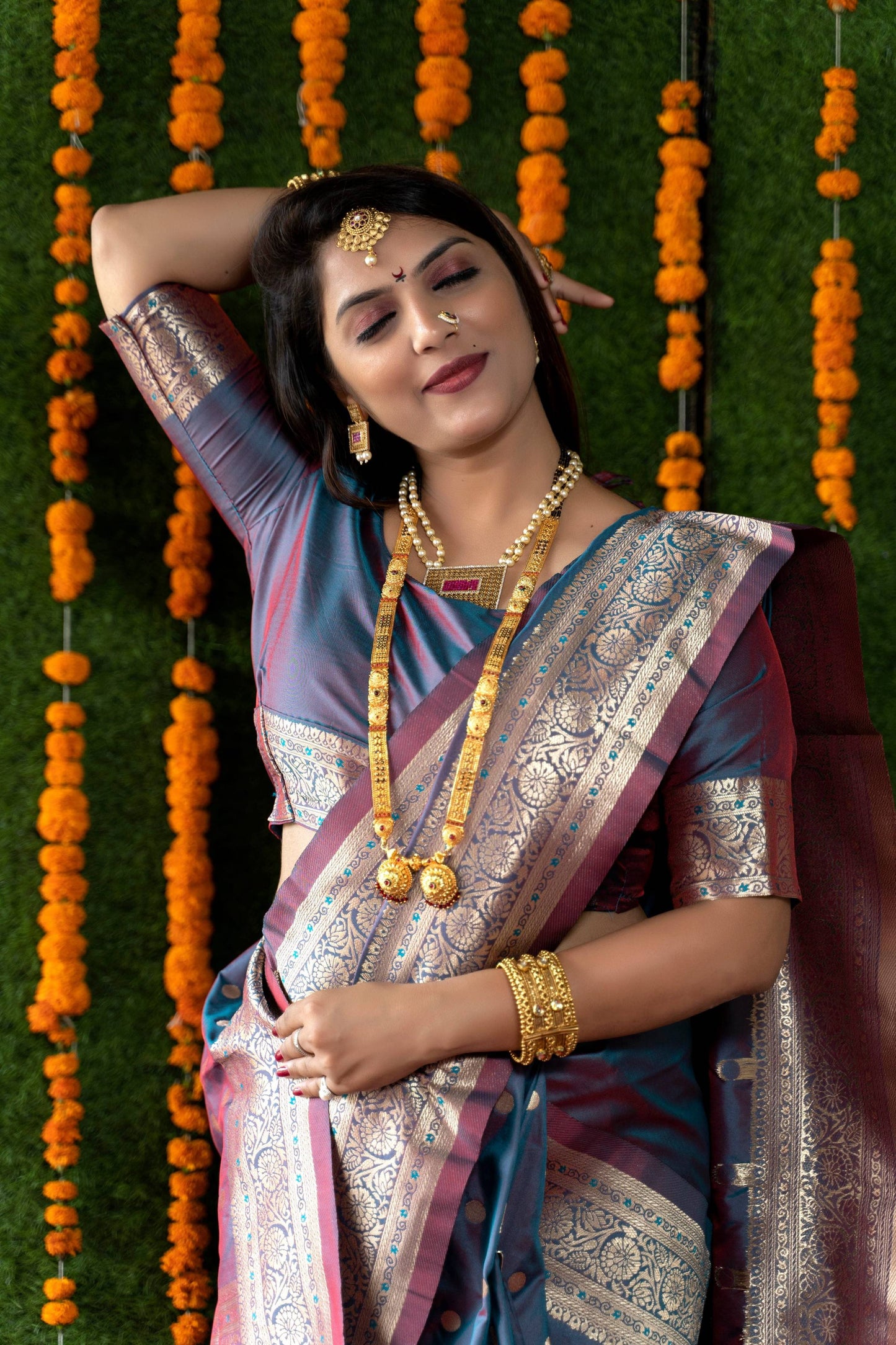 Jyoti Fashion Women's Grey Handloom Banarasi Silk Zari Woven Saree with Blouse | Swadesiicart