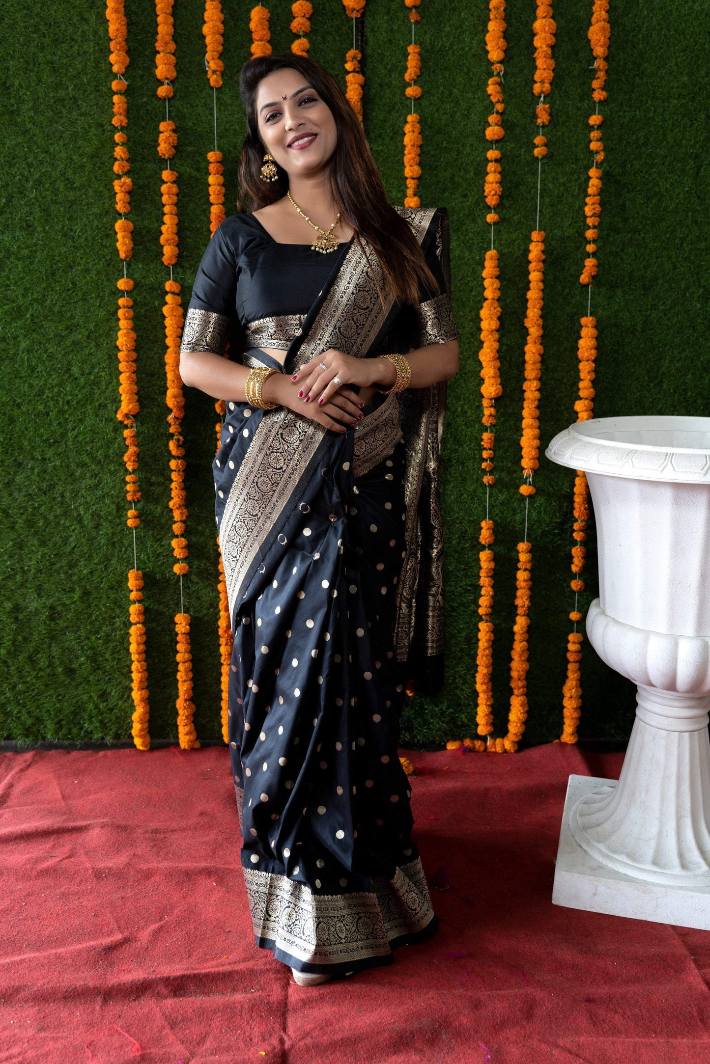 Jyoti Fashion Women's Black Handloom Banarasi Silk Zari Woven Saree with Blouse | Swadesiicart