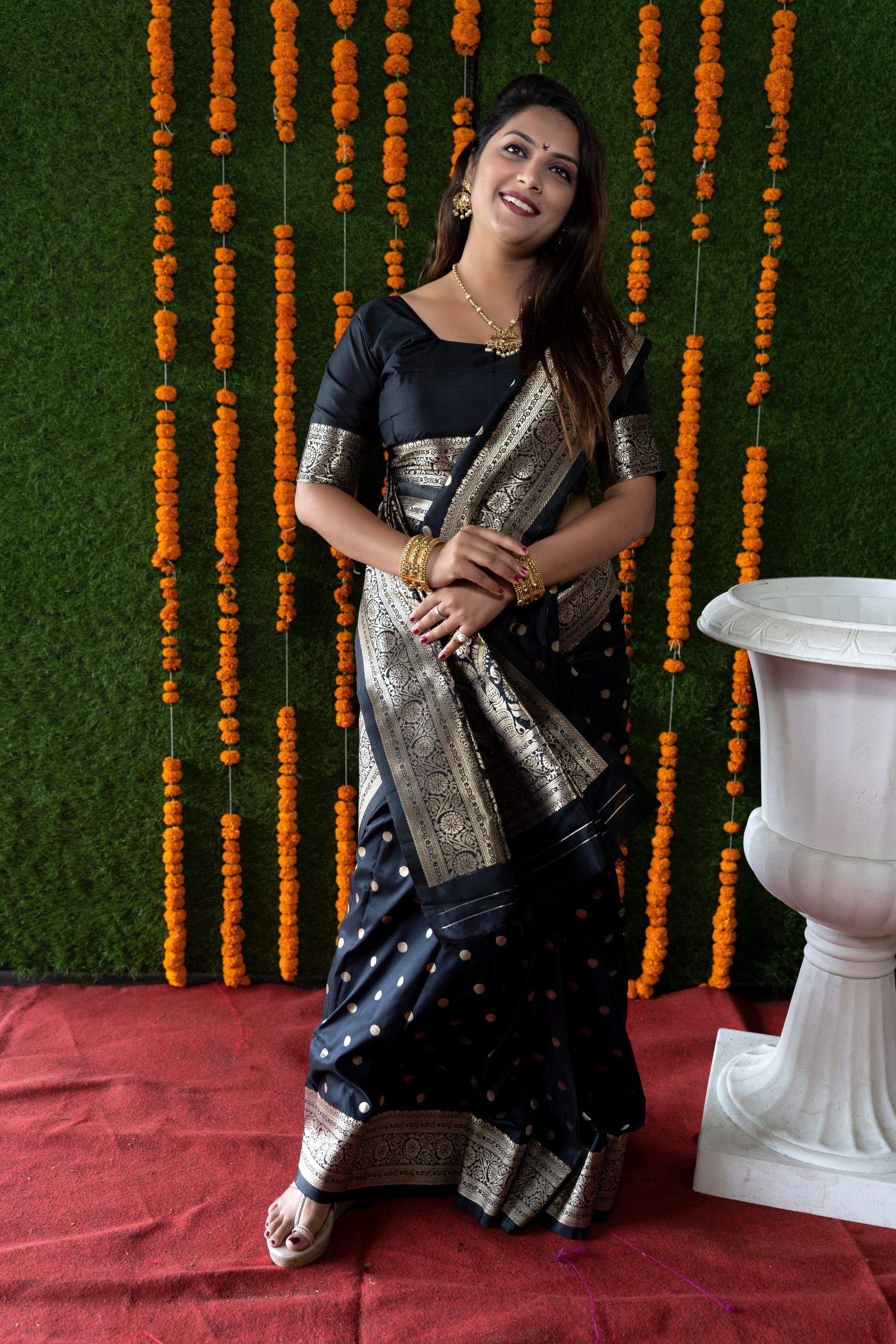 Jyoti Fashion Women's Black Handloom Banarasi Silk Zari Woven Saree with Blouse | Swadesiicart