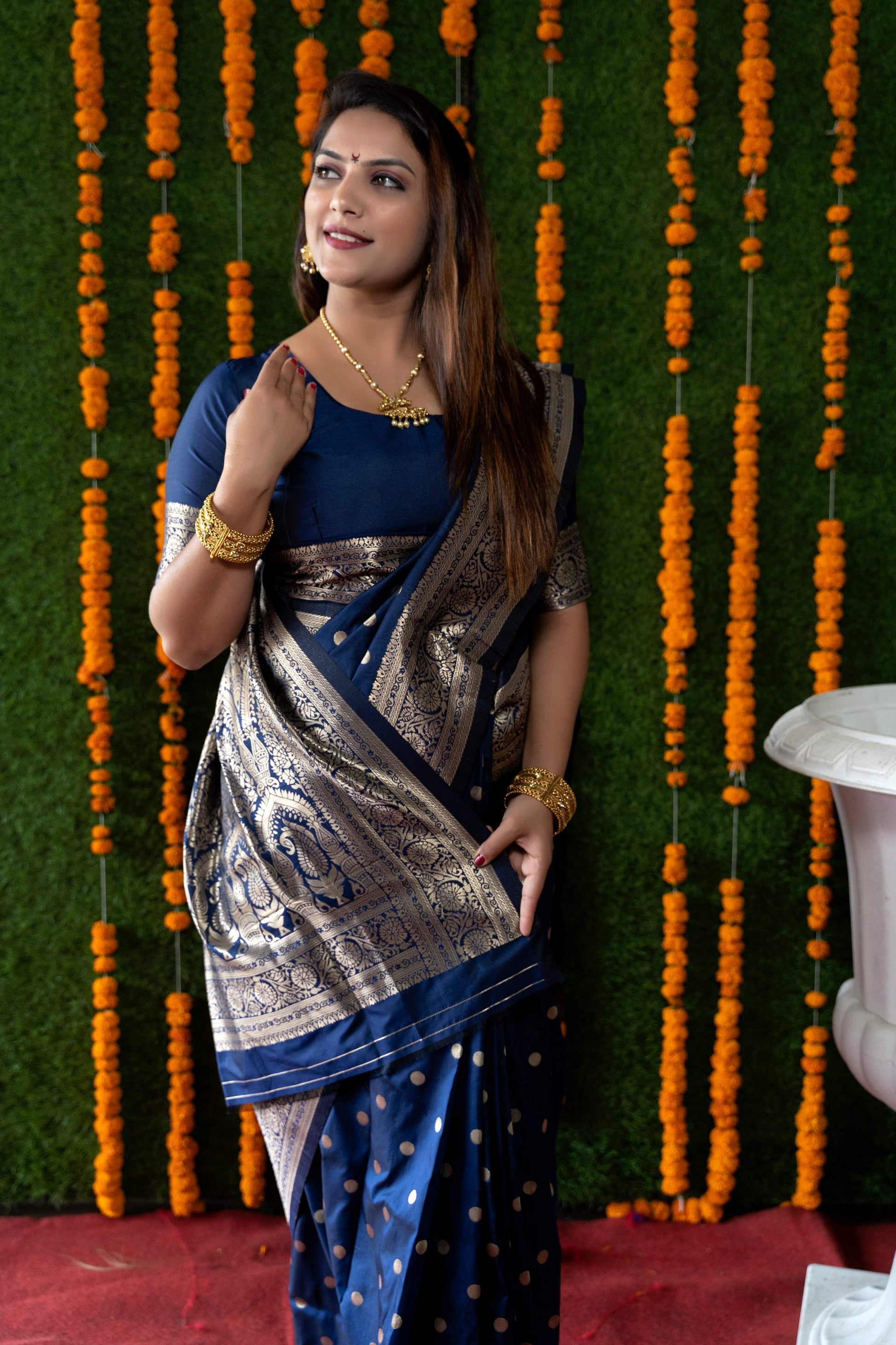 Jyoti Fashion Women's Navy Blue Handloom Banarasi Silk Zari Woven Saree with Blouse | Swadesiicart