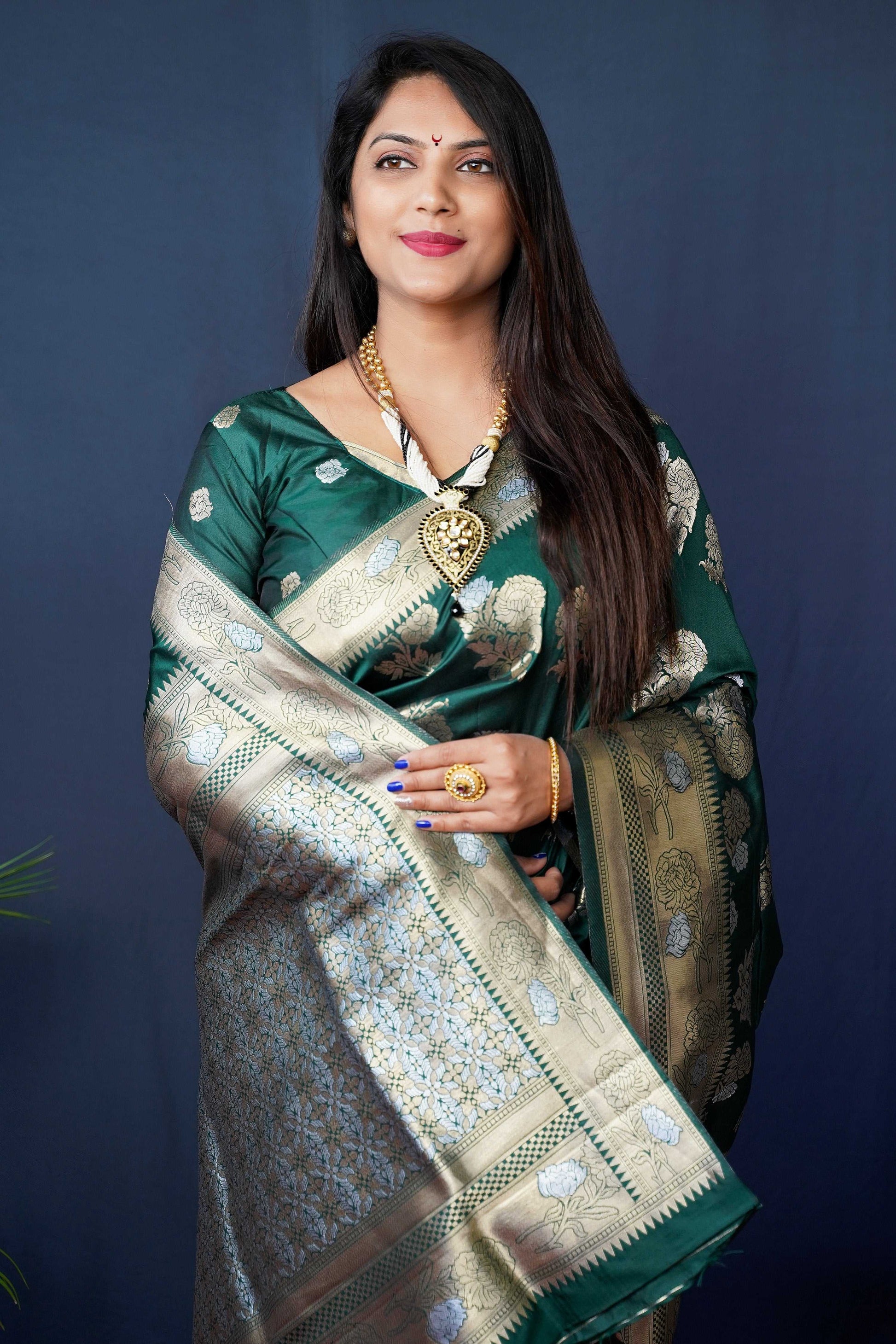 Jyoti Fashion Women's Bottle Green Handloom Banarasi Silk Zari Woven Saree with Blouse | Swadesiicart