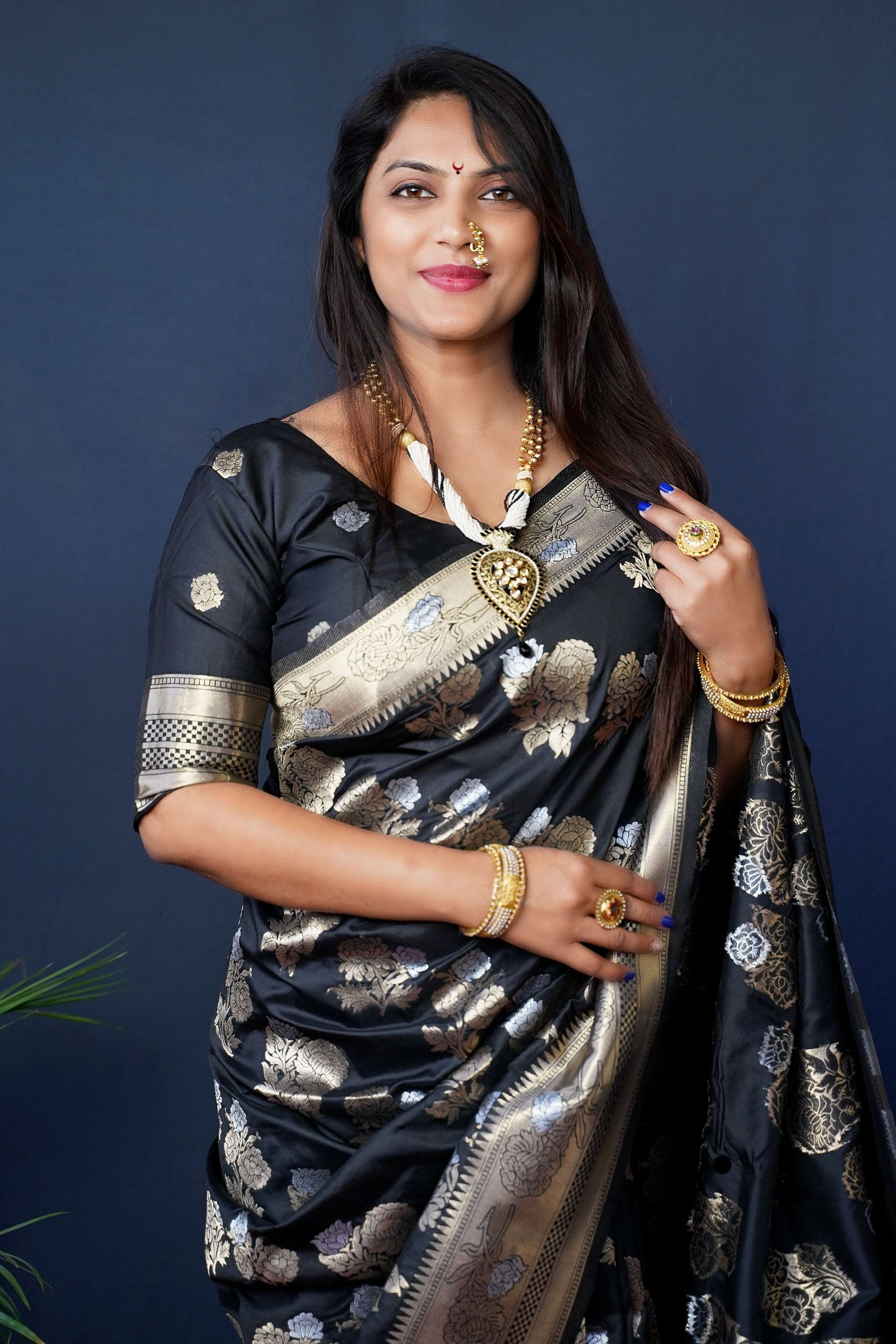 Jyoti Fashion Women's Black Handloom Banarasi Silk Zari Woven Saree with Blouse | Swadesiicart