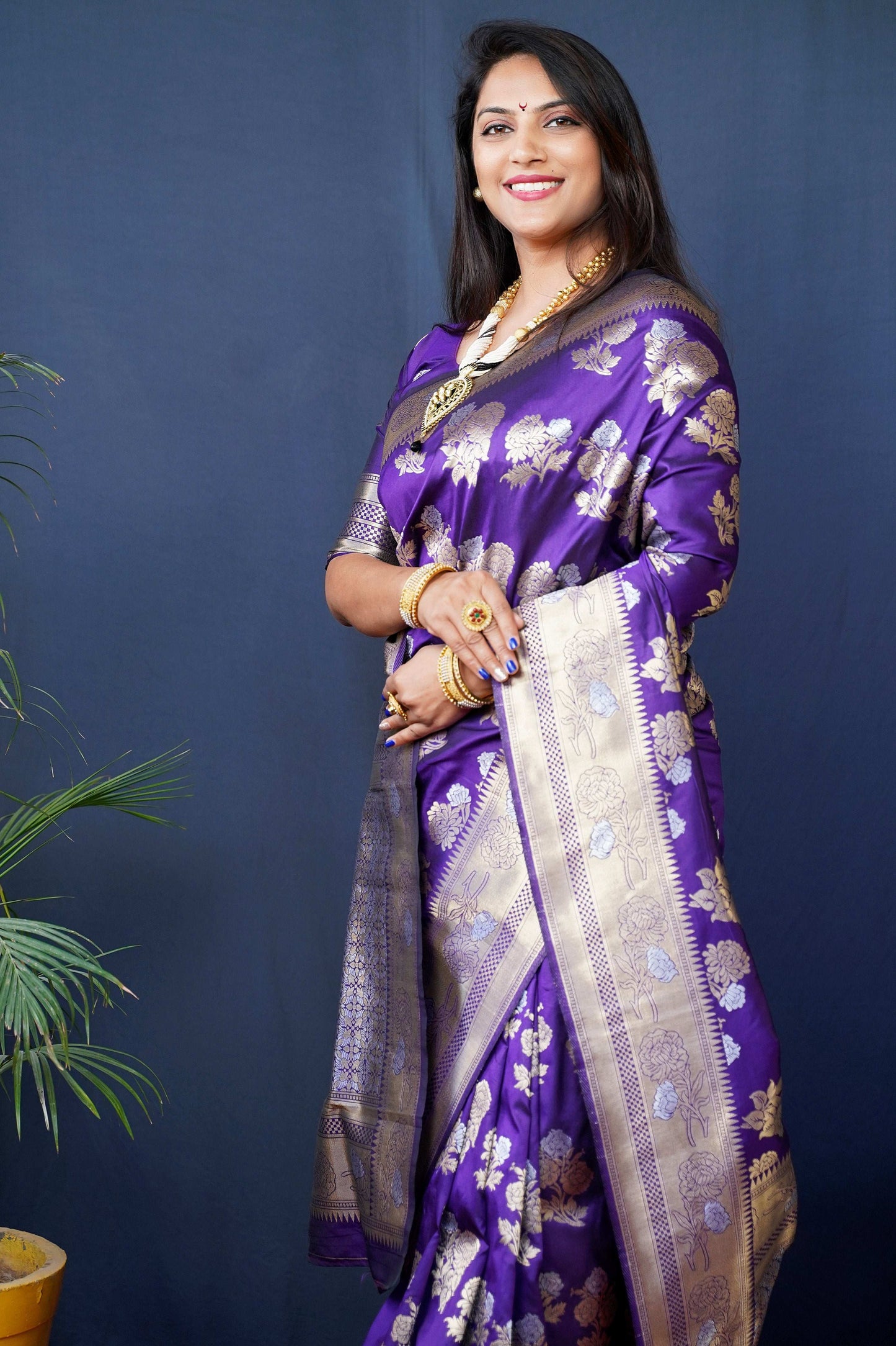 Jyoti Fashion Women's Purple Handloom Banarasi Silk Zari Woven Saree with Blouse | Swadesiicart