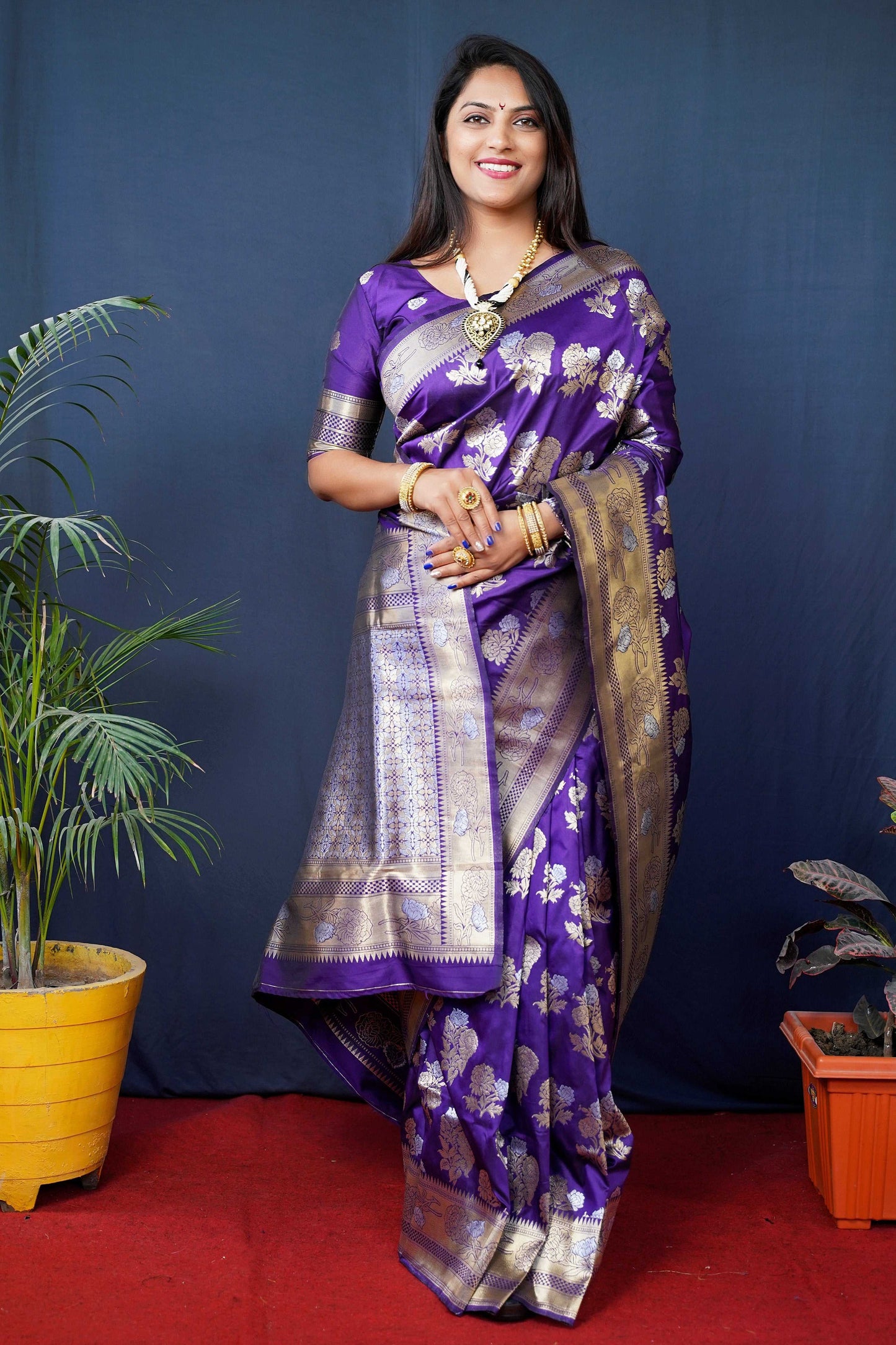 Jyoti Fashion Women's Purple Handloom Banarasi Silk Zari Woven Saree with Blouse | Swadesiicart