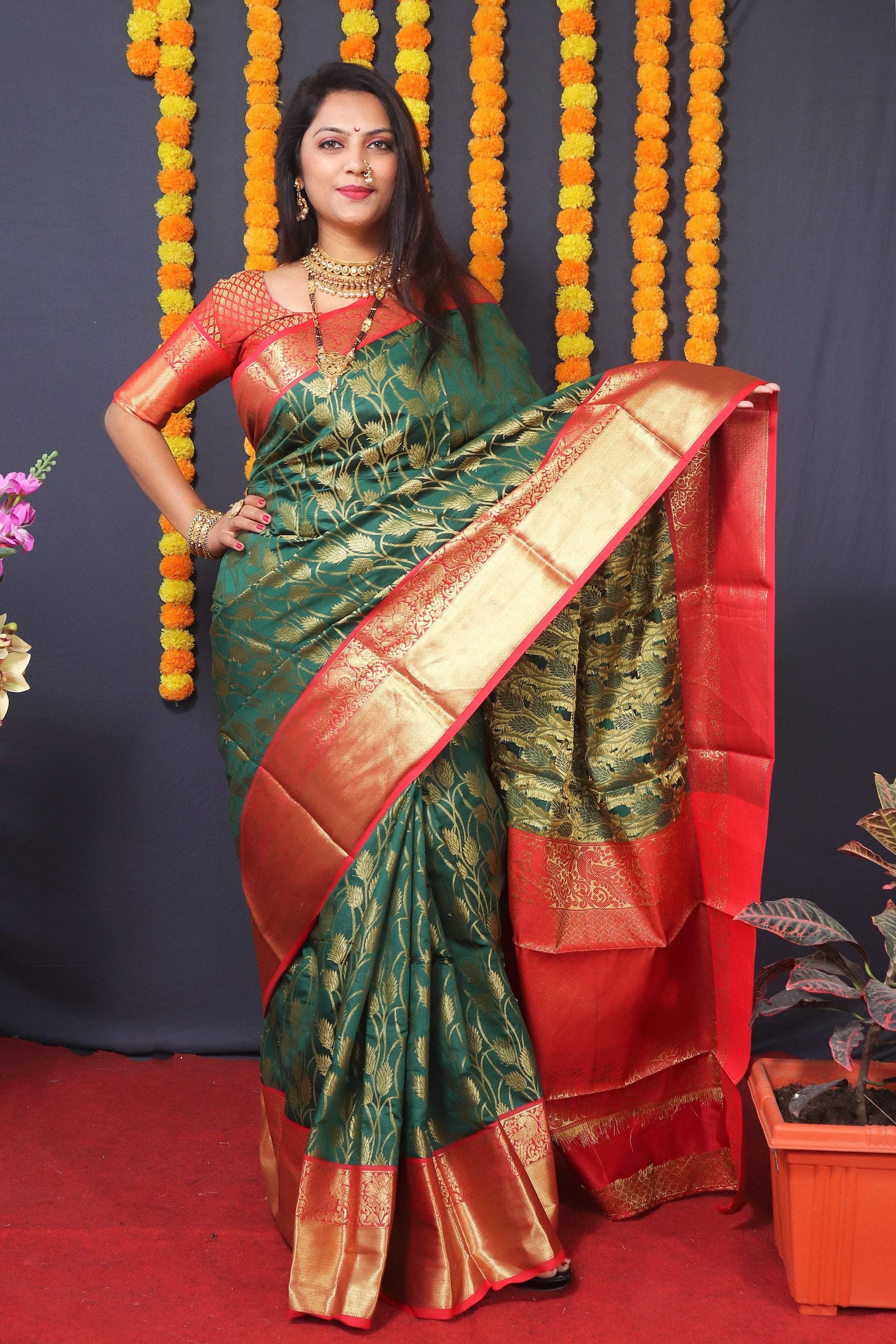 Jyoti Fashion Women's Green Kanchipuram Silk Zari Woven Saree with Blouse | Swadesiicart