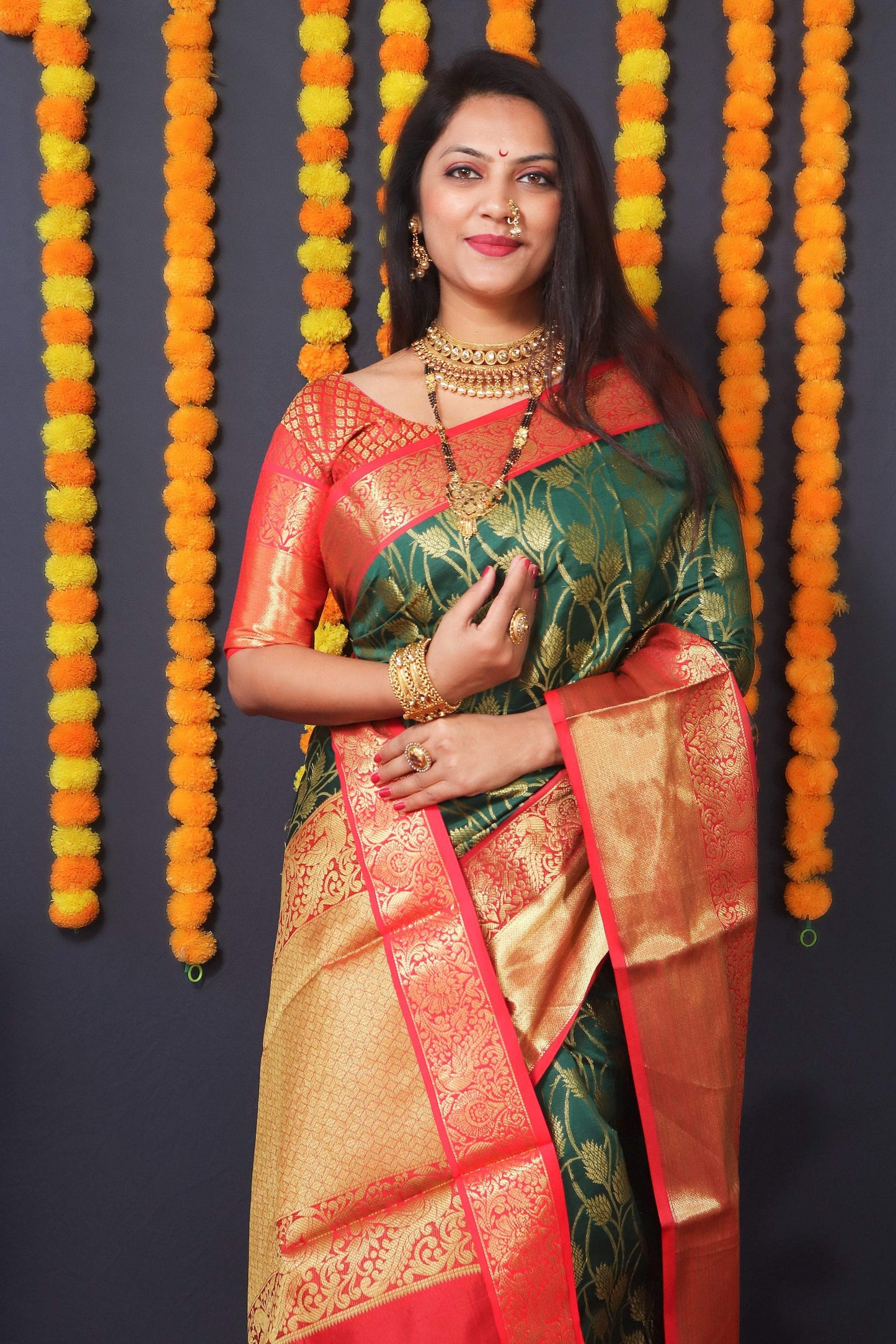 Jyoti Fashion Women's Green Kanchipuram Silk Zari Woven Saree with Blouse | Swadesiicart