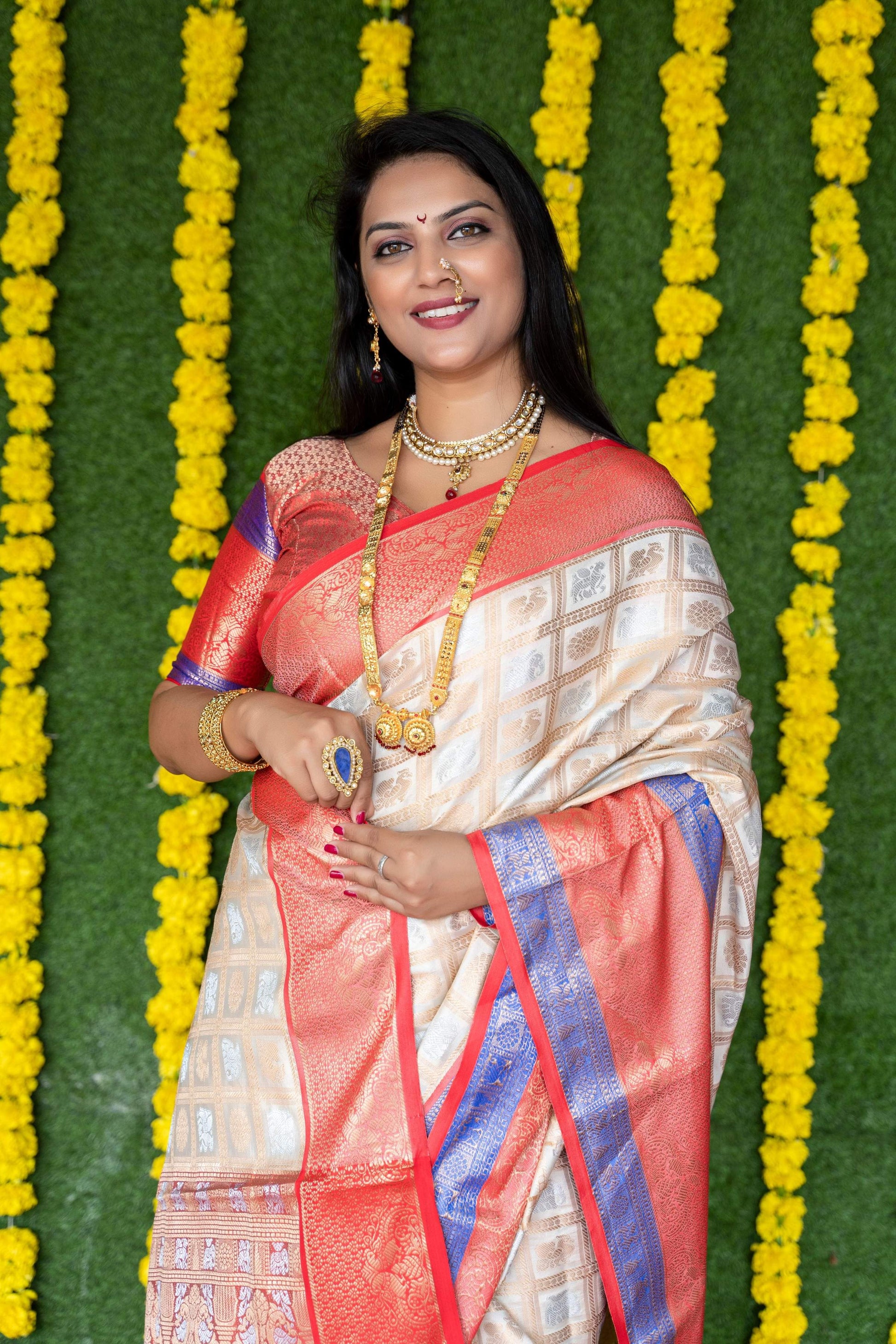 Jyoti Fashion Women's Off White Kanchipuram Silk Zari Woven Saree with Blouse | Swadesiicart