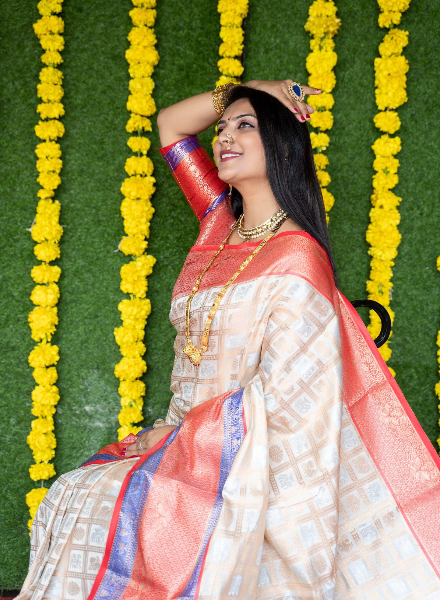 Jyoti Fashion Women's Off White Kanchipuram Silk Zari Woven Saree with Blouse | Swadesiicart