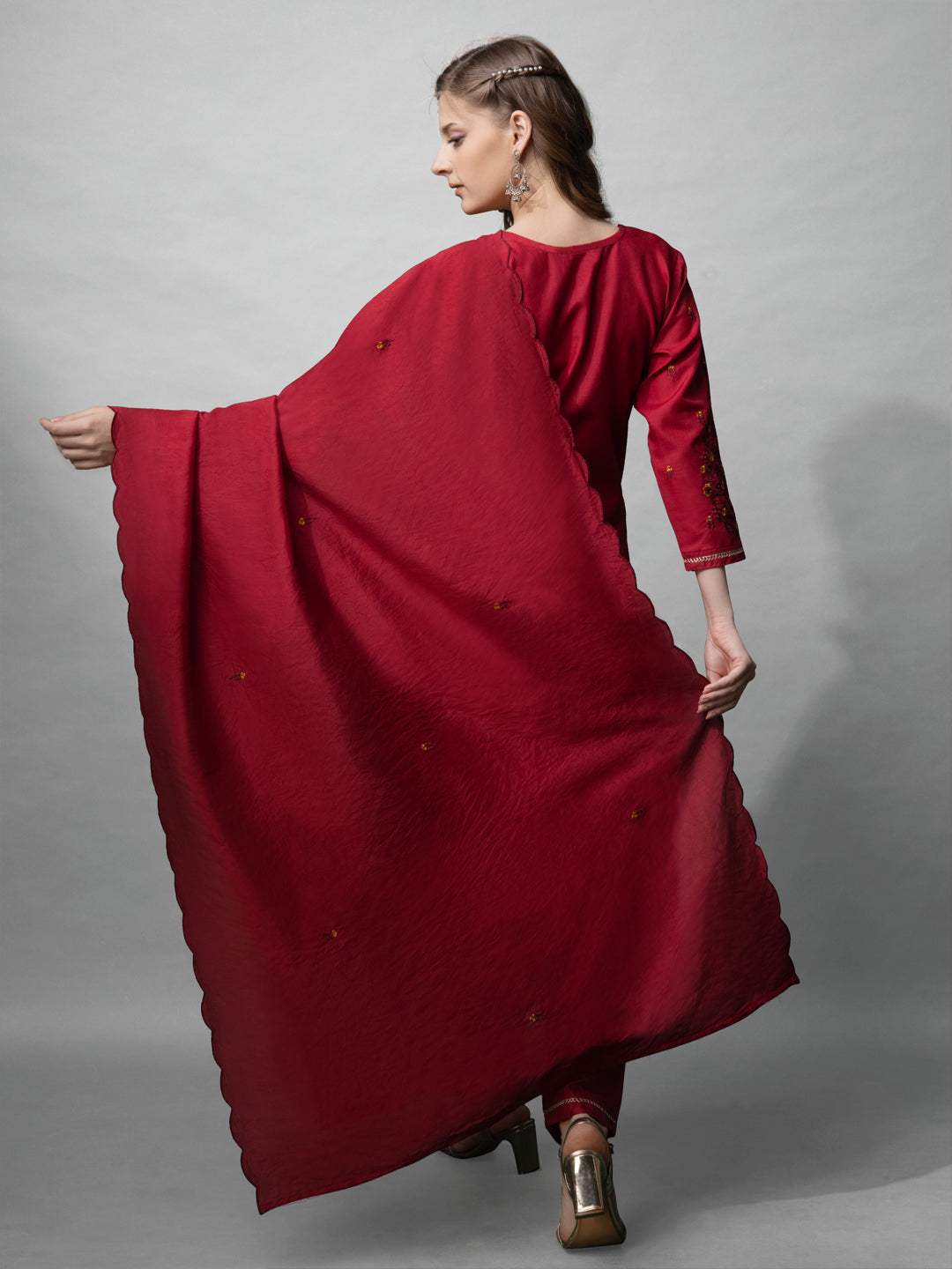 Jyoti Fashion Women's Maroon Cotton Blend Embroidered Kurta Set | Swadesiicart