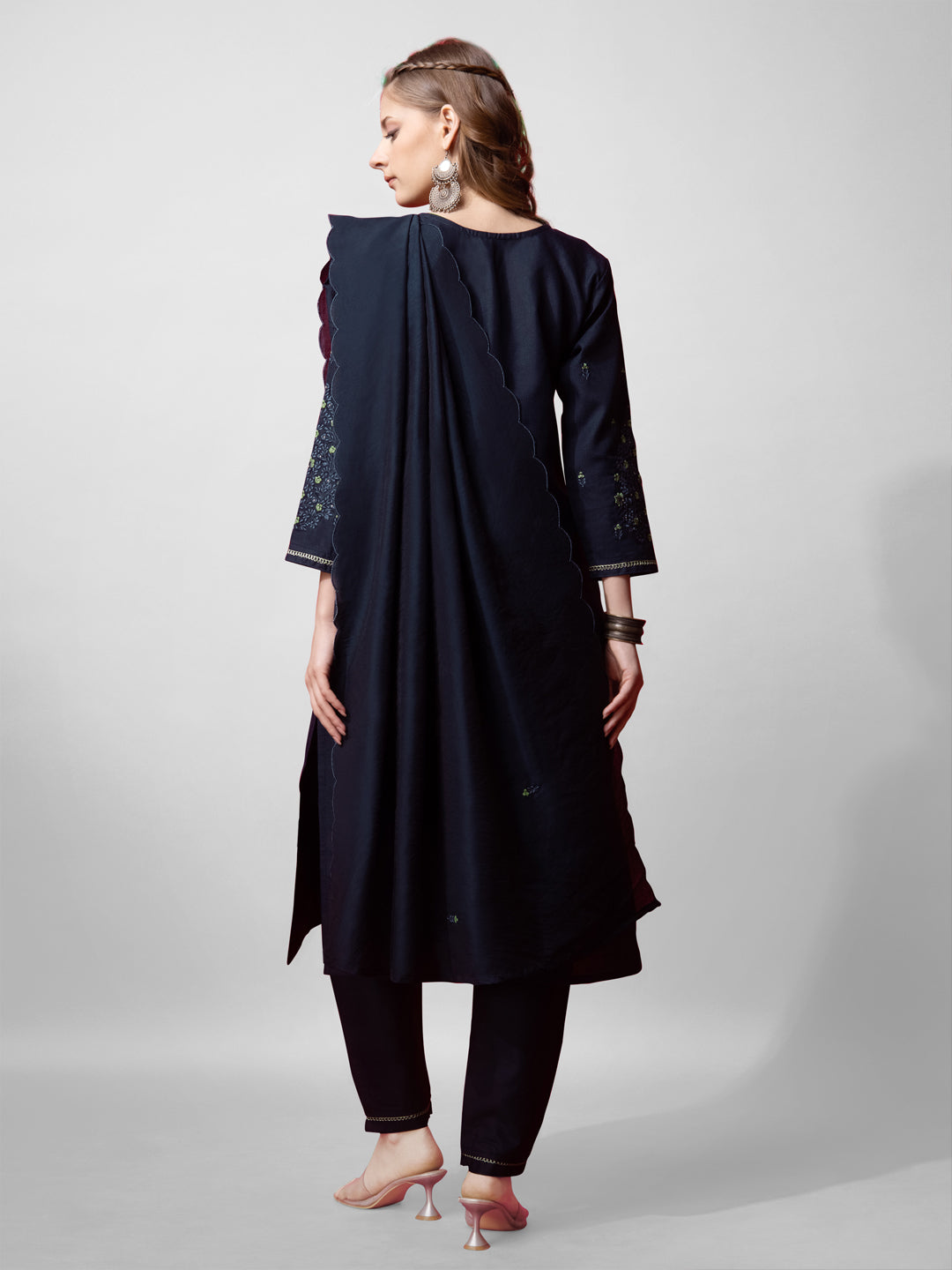 Jyoti Fashion Women's Navy Blue Cotton Blend Embroidered Kurta Set | Swadesiicart