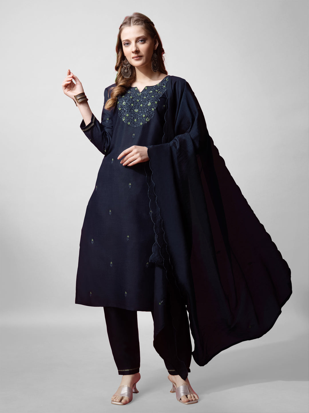 Jyoti Fashion Women's Navy Blue Cotton Blend Embroidered Kurta Set | Swadesiicart