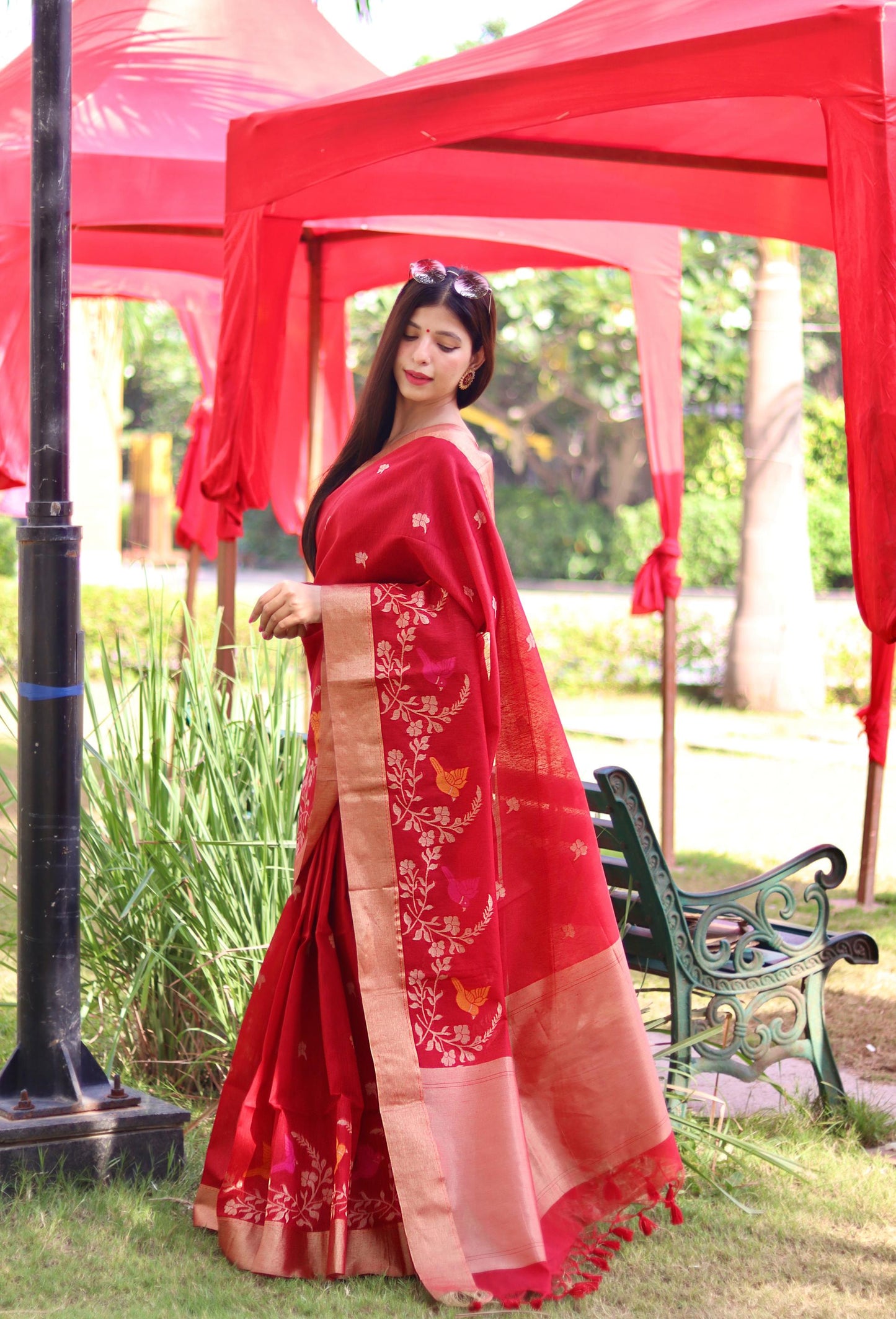 Jyoti Fashion Women's Red Linen Silk Zari Woven Traditional Saree with Blouse | Swadesiicart