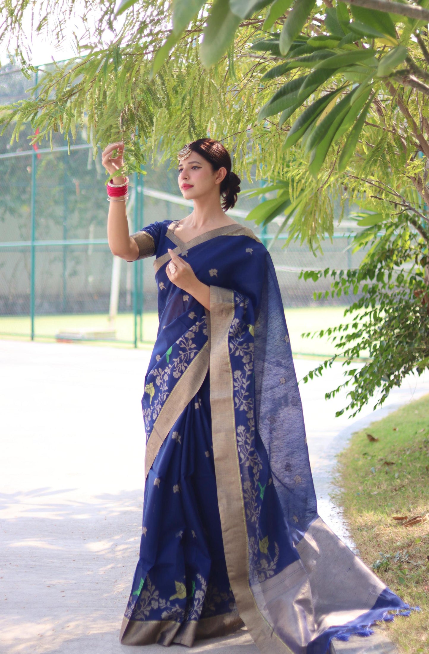 Jyoti Fashion Women's Blue Linen Silk Zari Woven Traditional Saree with Blouse | Swadesiicart