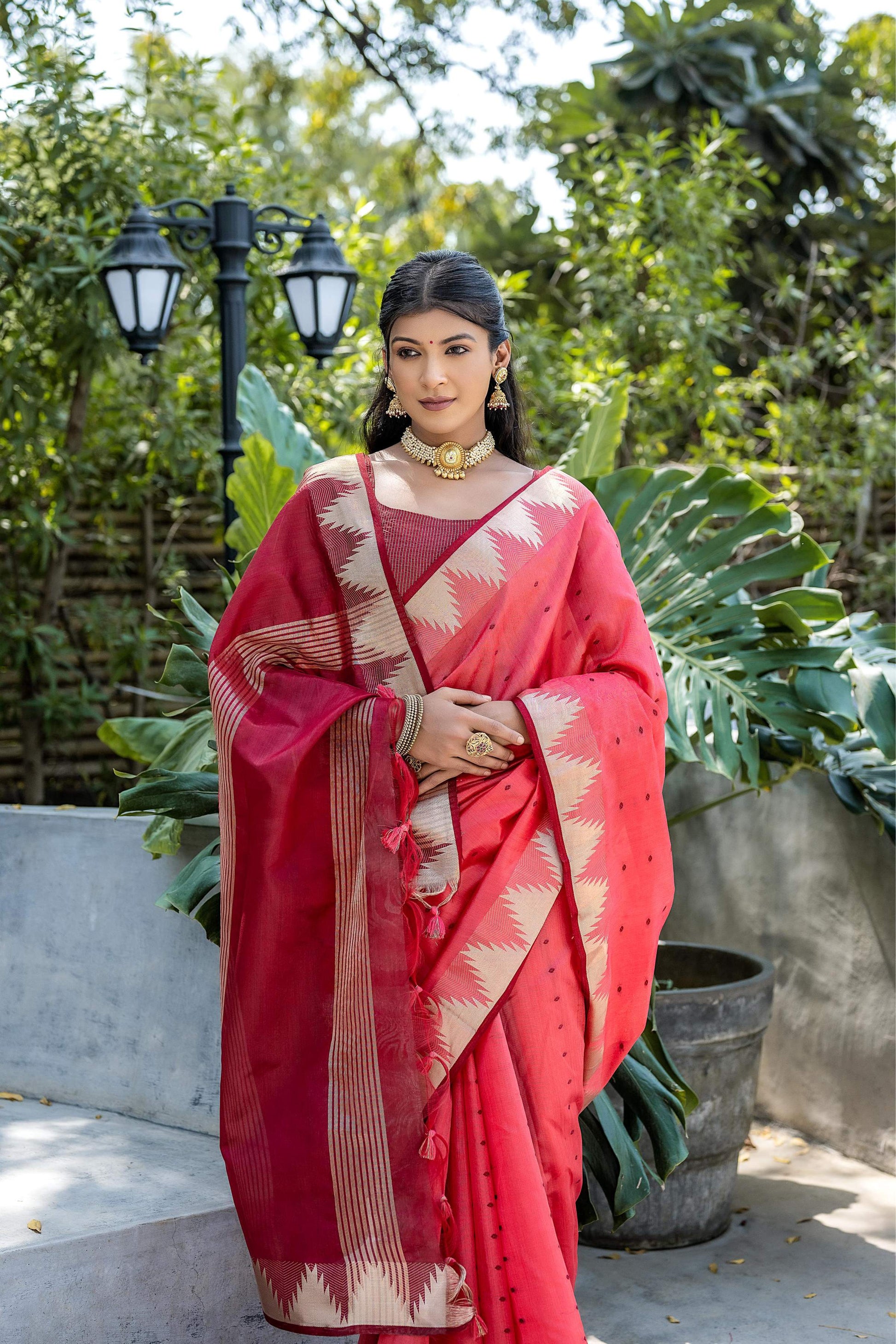 Jyoti Fashion Women's Coral Tussar Silk Temple Border with Zari Lining Traditional Saree with Blouse | Swadesiicart
