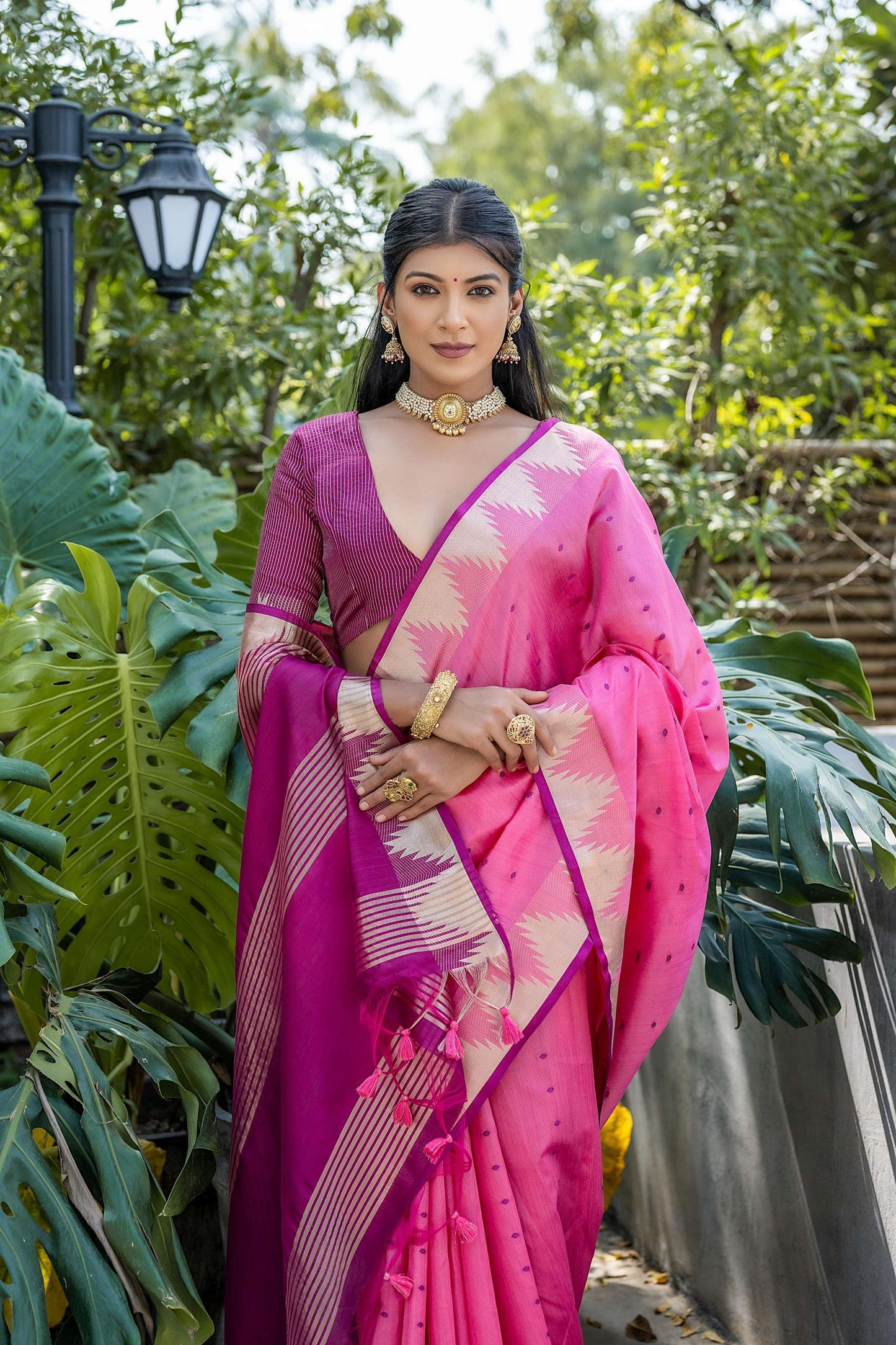 Jyoti Fashion Women's Pink Tussar Silk Temple Border with Zari Lining Traditional Saree with Blouse | Swadesiicart