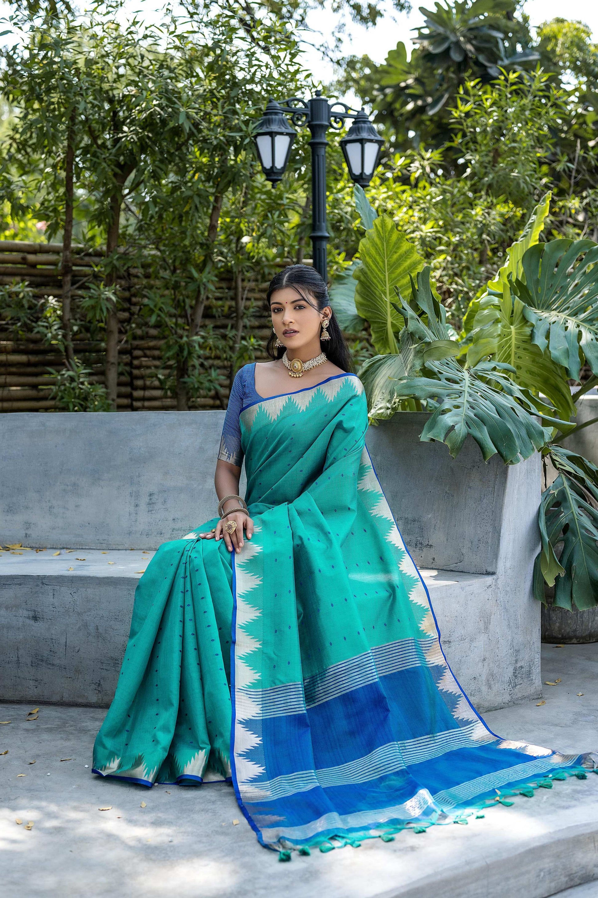 Jyoti Fashion Women's Rama Tussar Silk Temple Border with Zari Lining Traditional Saree with Blouse | Swadesiicart