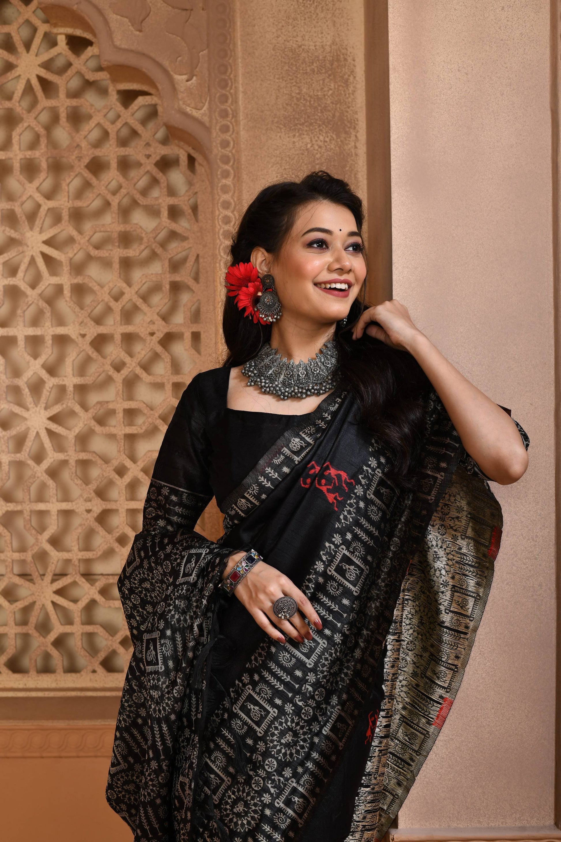 Jyoti Fashion Women's Black Handloom Raw Silk Weaving Pallu Traditional Saree with Blouse | Swadesiicart