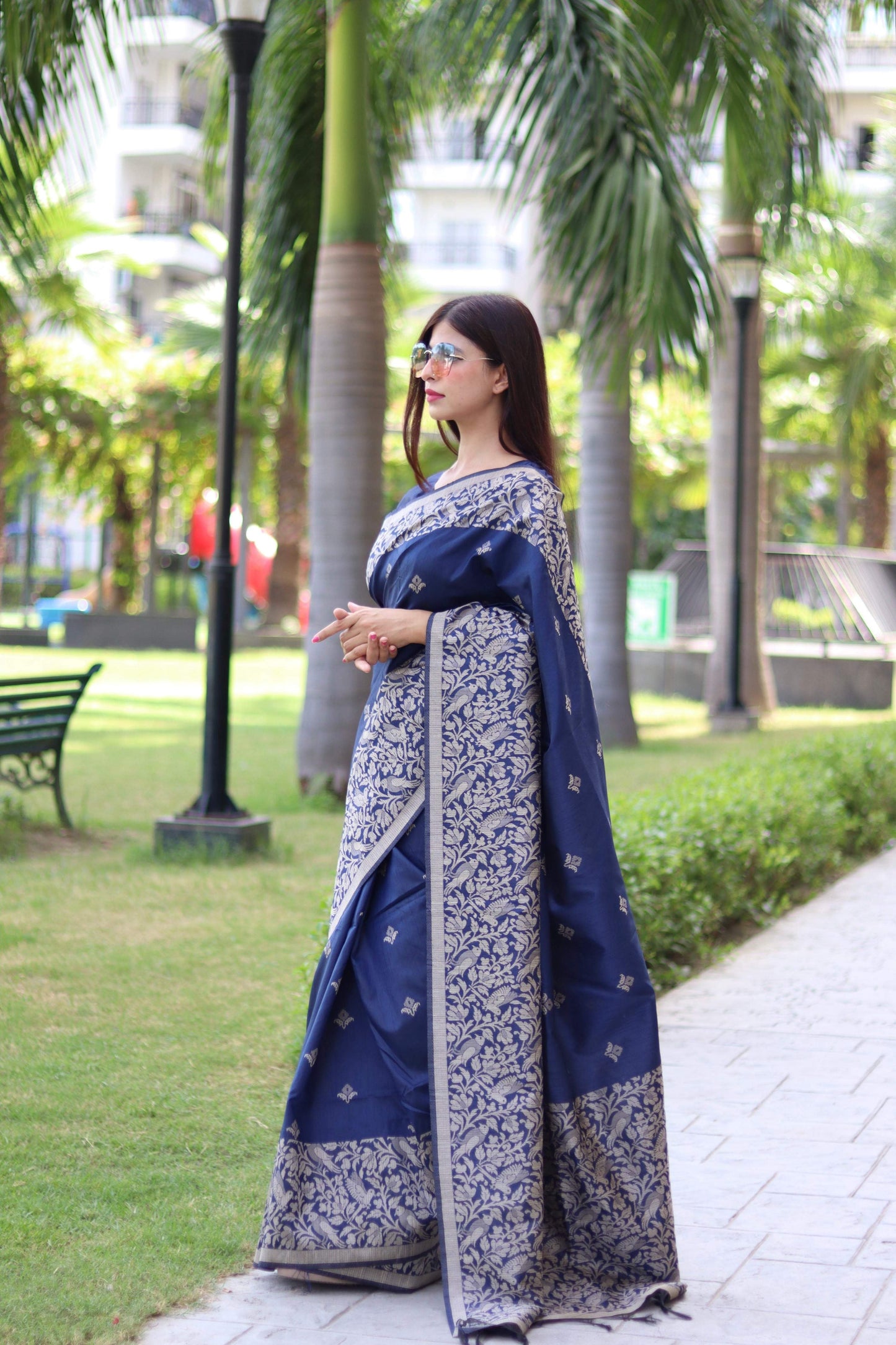 Jyoti Fashion Women's Navy Blue Handloom Raw Silk Weaving Pallu Traditional Saree with Blouse | Swadesiicart