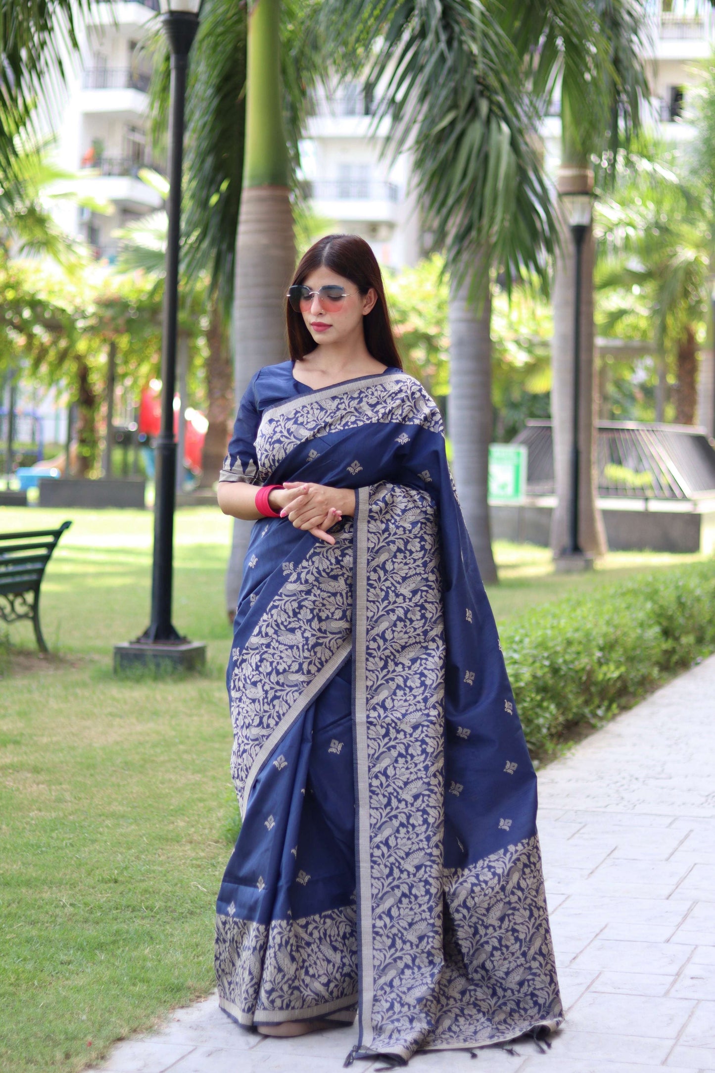Jyoti Fashion Women's Navy Blue Handloom Raw Silk Weaving Pallu Traditional Saree with Blouse | Swadesiicart
