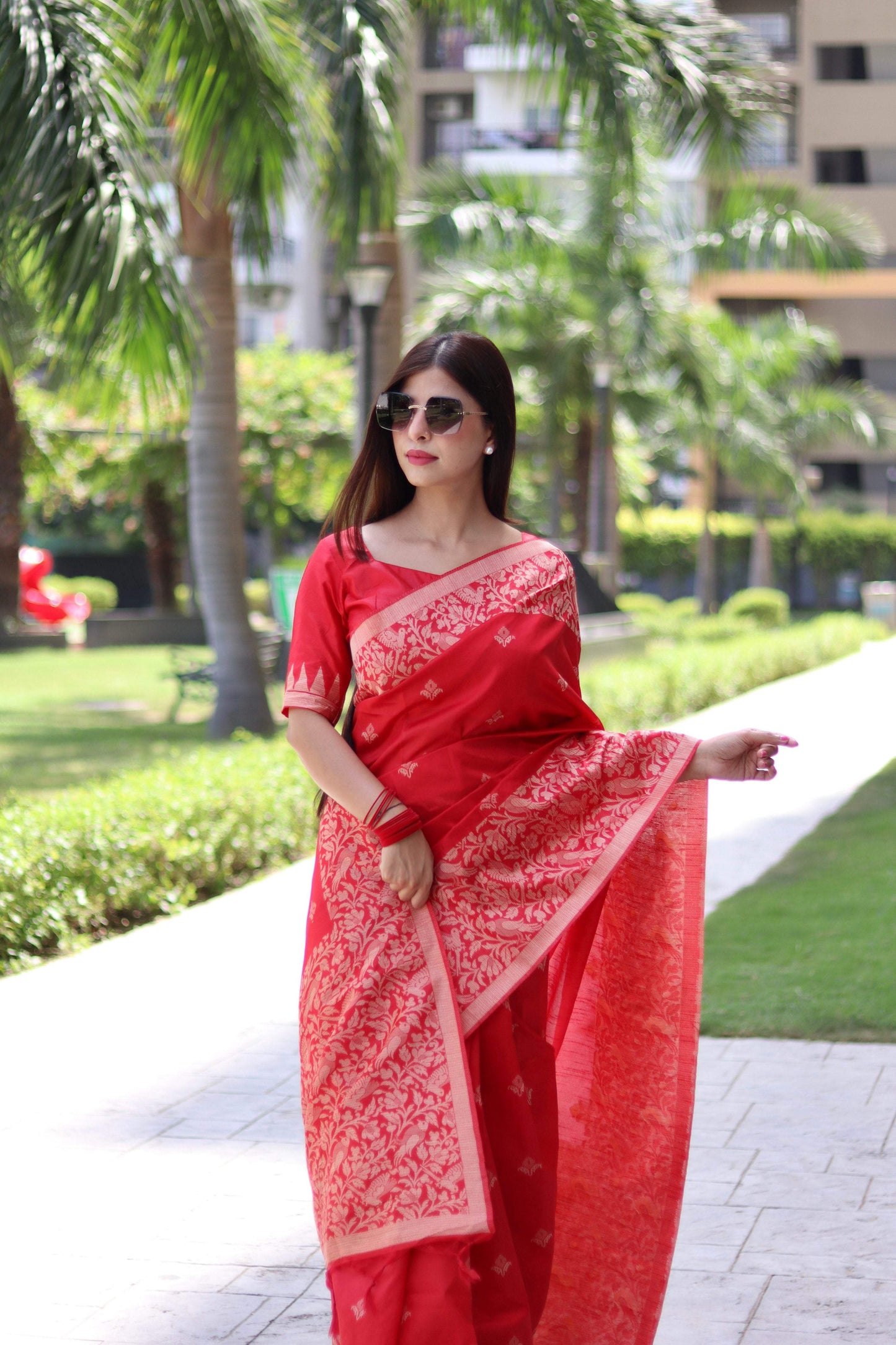 Jyoti Fashion Women's Red Handloom Raw Silk Weaving Pallu Traditional Saree with Blouse | Swadesiicart