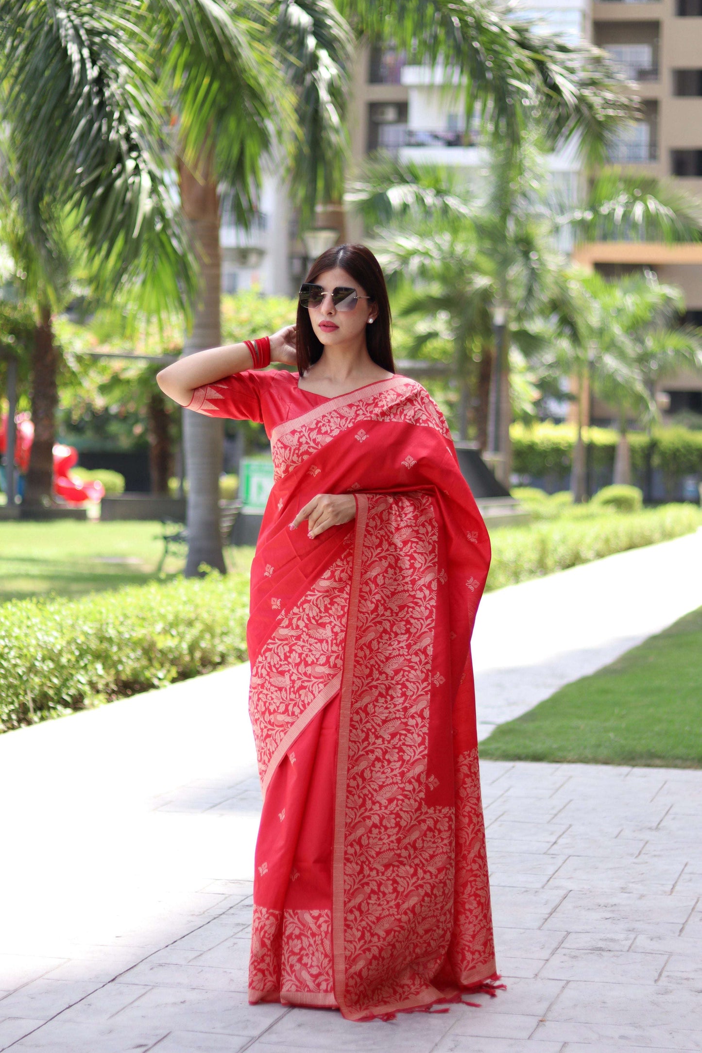Jyoti Fashion Women's Red Handloom Raw Silk Weaving Pallu Traditional Saree with Blouse | Swadesiicart