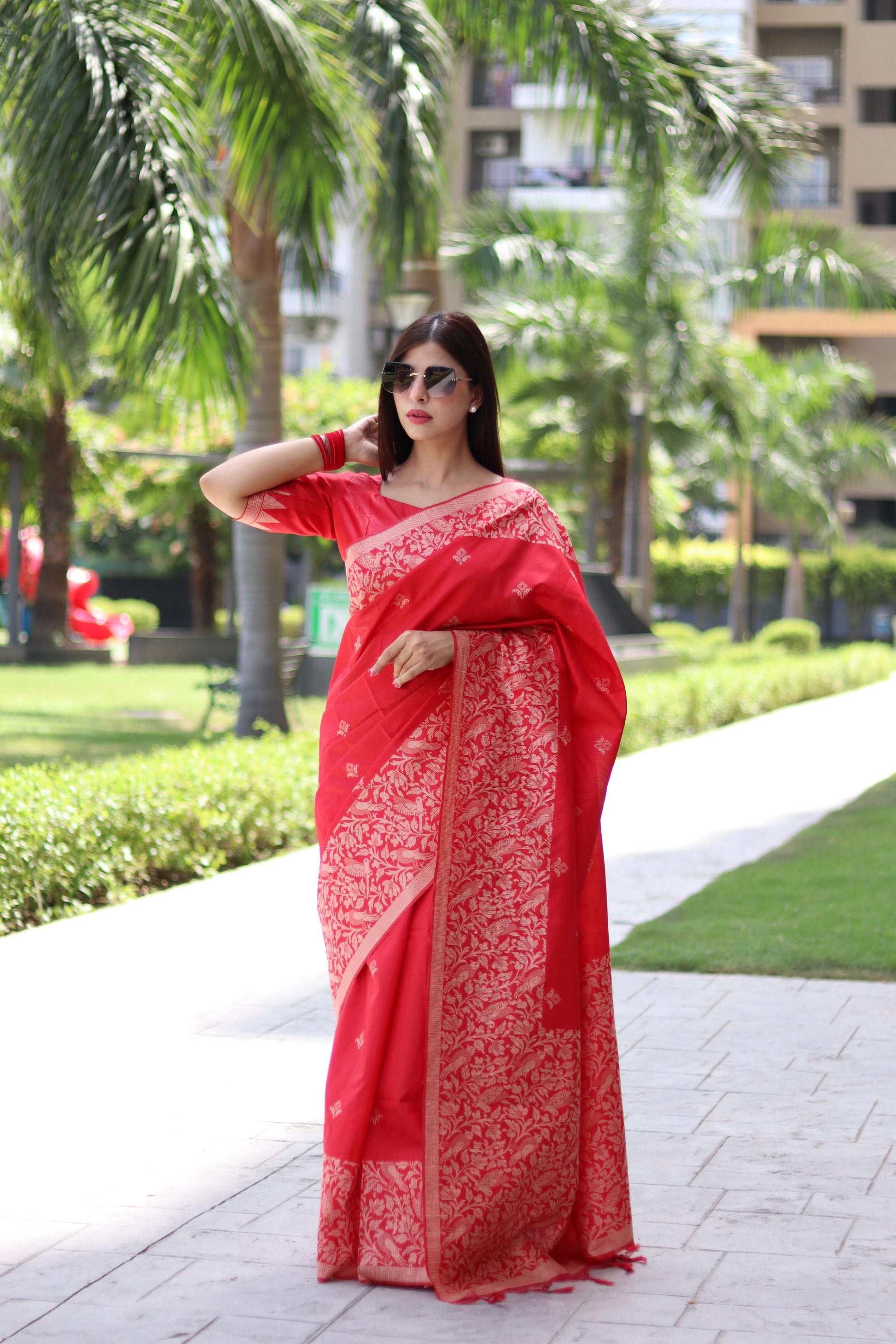 Jyoti Fashion Women's Red Handloom Raw Silk Weaving Pallu Traditional Saree with Blouse | Swadesiicart