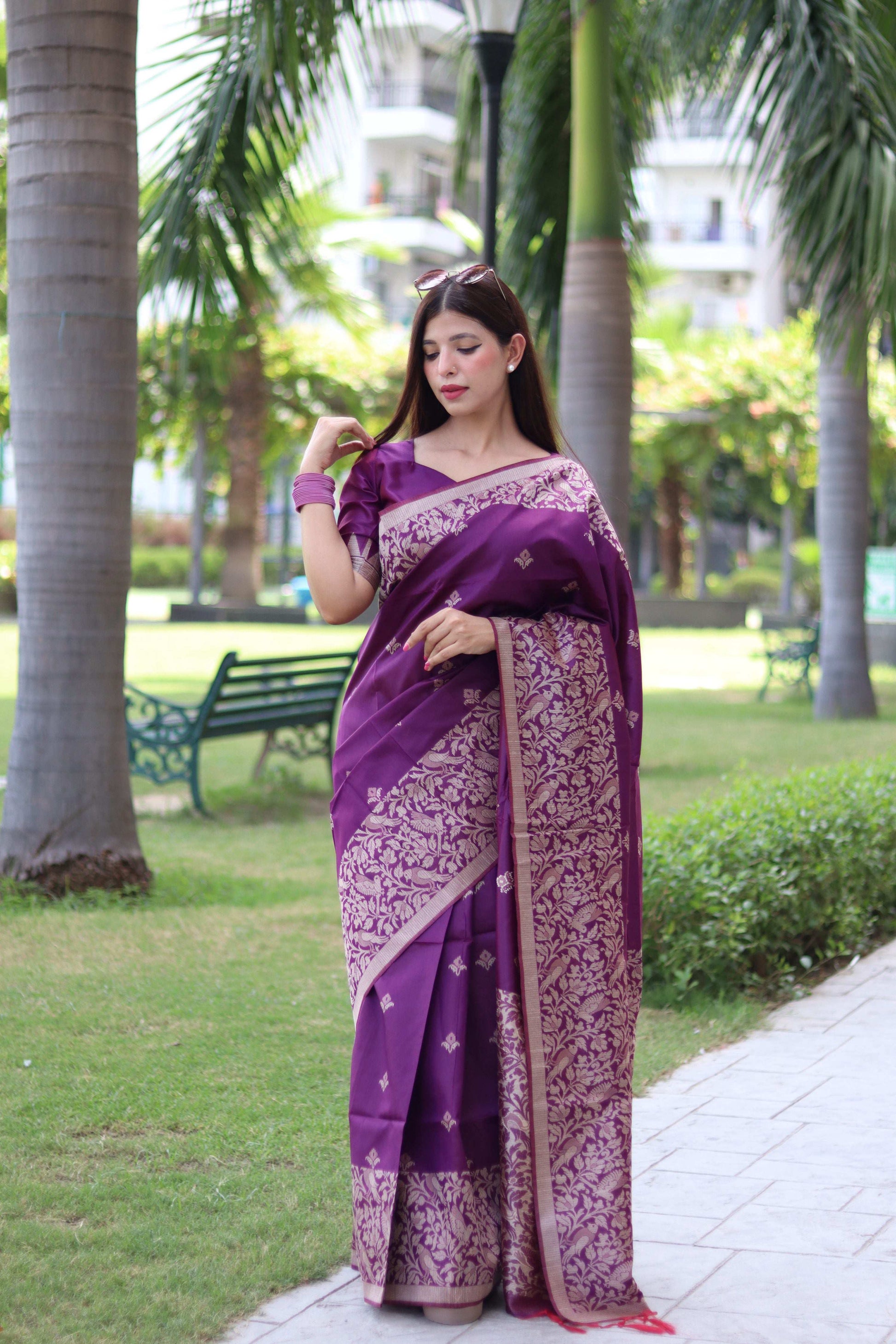 Jyoti Fashion Women's Purple Handloom Raw Silk Weaving Pallu Traditional Saree with Blouse | Swadesiicart