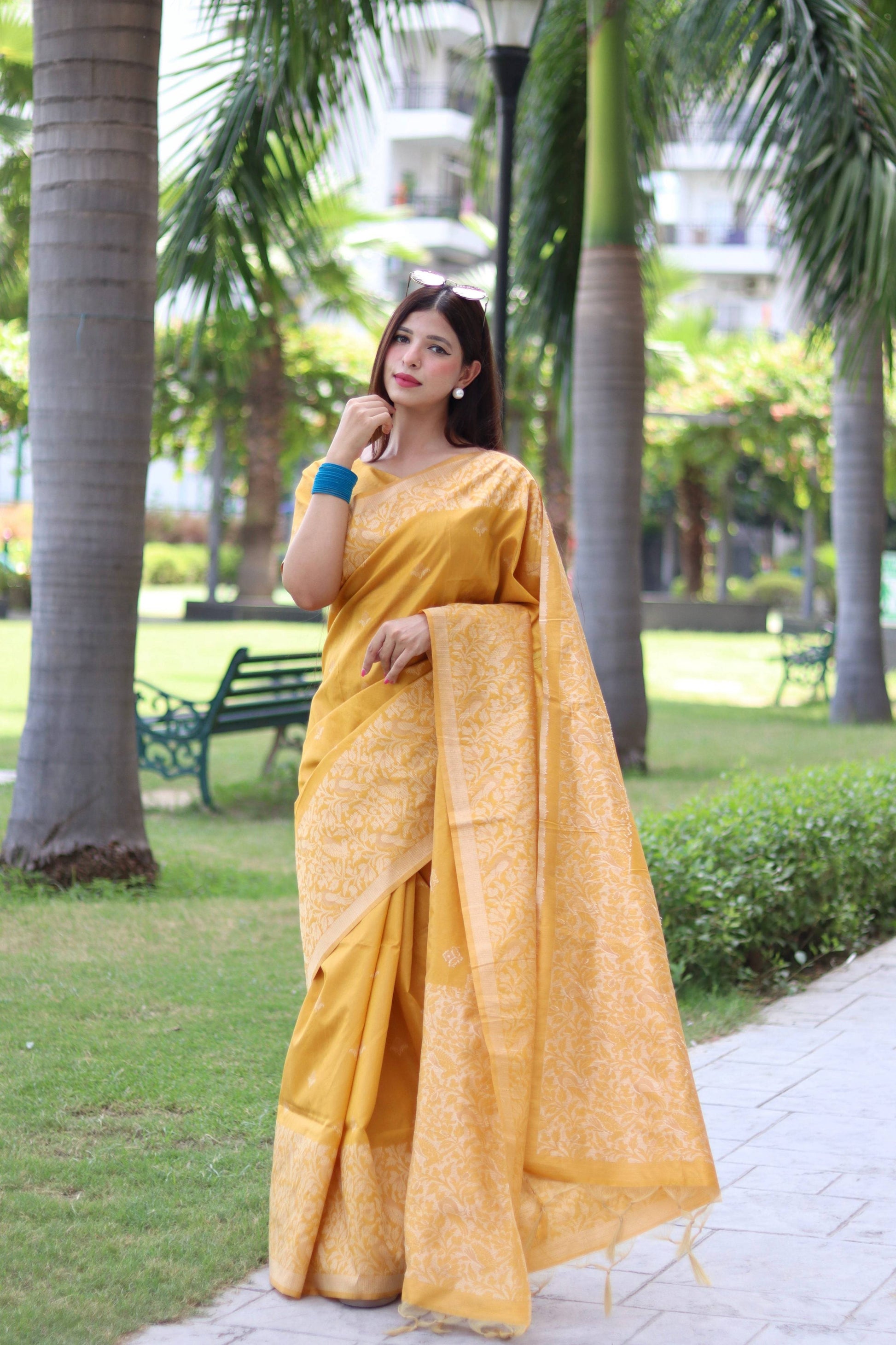 Jyoti Fashion Women's Yellow Handloom Raw Silk Weaving Pallu Traditional Saree with Blouse | Swadesiicart