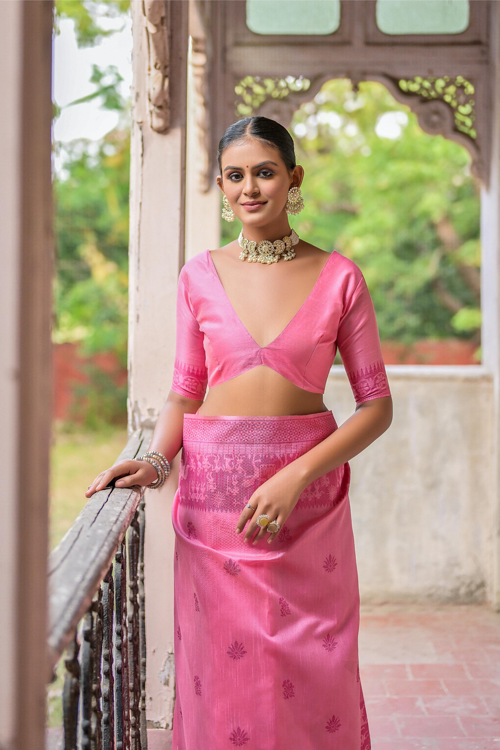 Jyoti Fashion Women's Pink Handloom Raw Silk Weaving Pallu Traditional Saree with Blouse | Swadesiicart
