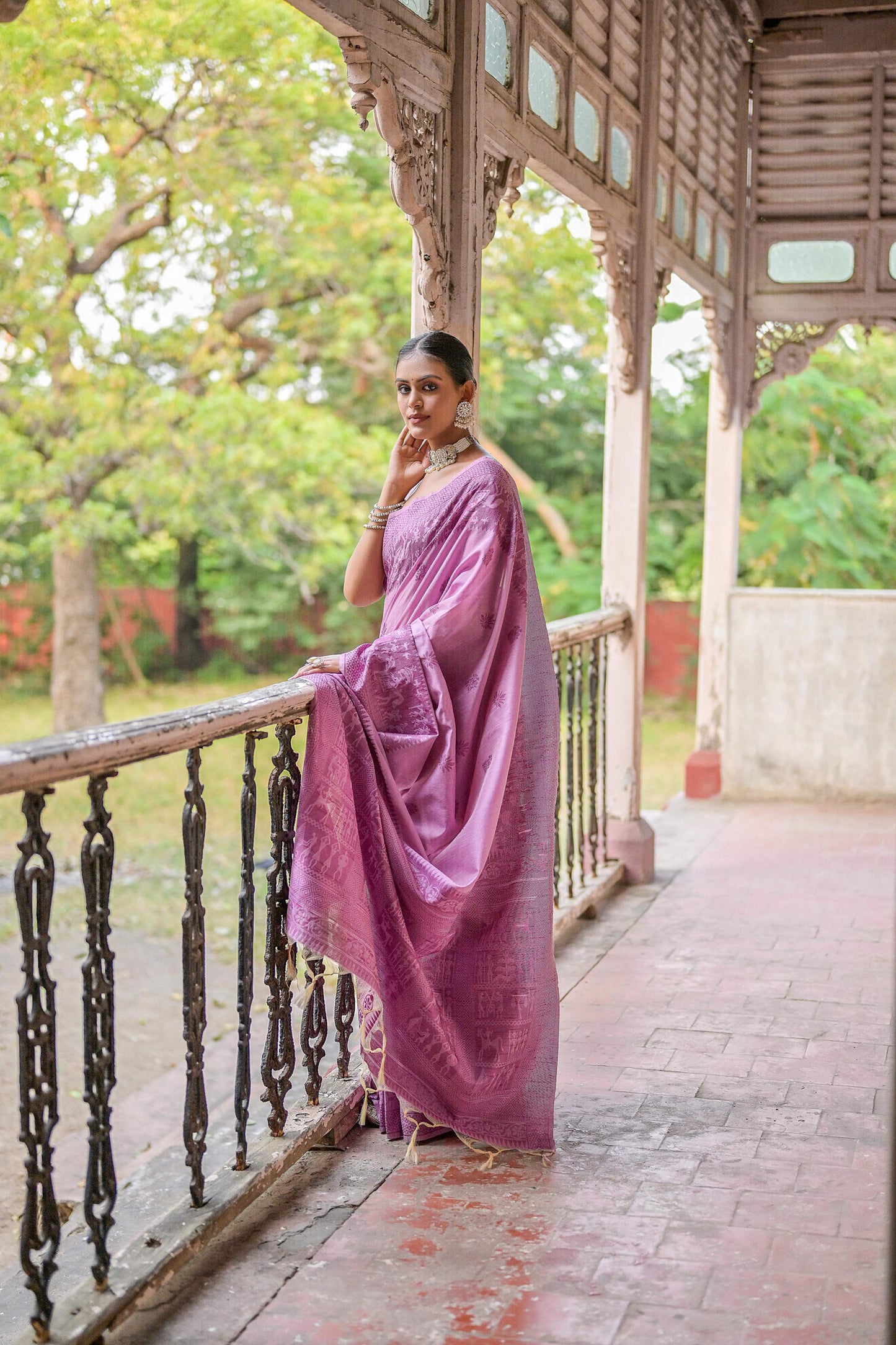 Jyoti Fashion Women's Purple Handloom Raw Silk Weaving Pallu Traditional Saree with Blouse | Swadesiicart