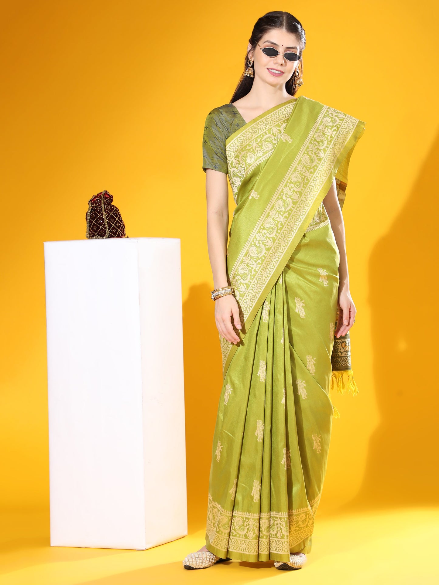 Jyoti Fashion Women's Mehendi Soft Raw Silk Tow Tone Weaving Traditional Saree with Blouse | Swadesiicart