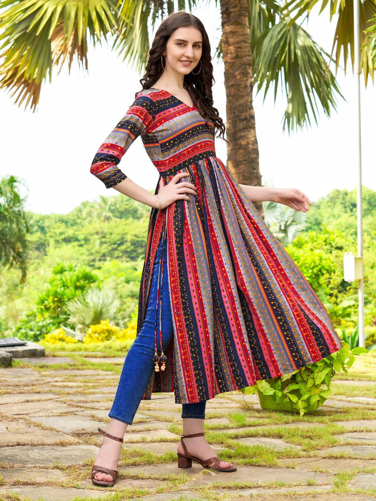 Jyoti Fashion Women's Black Rayon Geometric Printed Casual Flared kurta | Swadesiicart