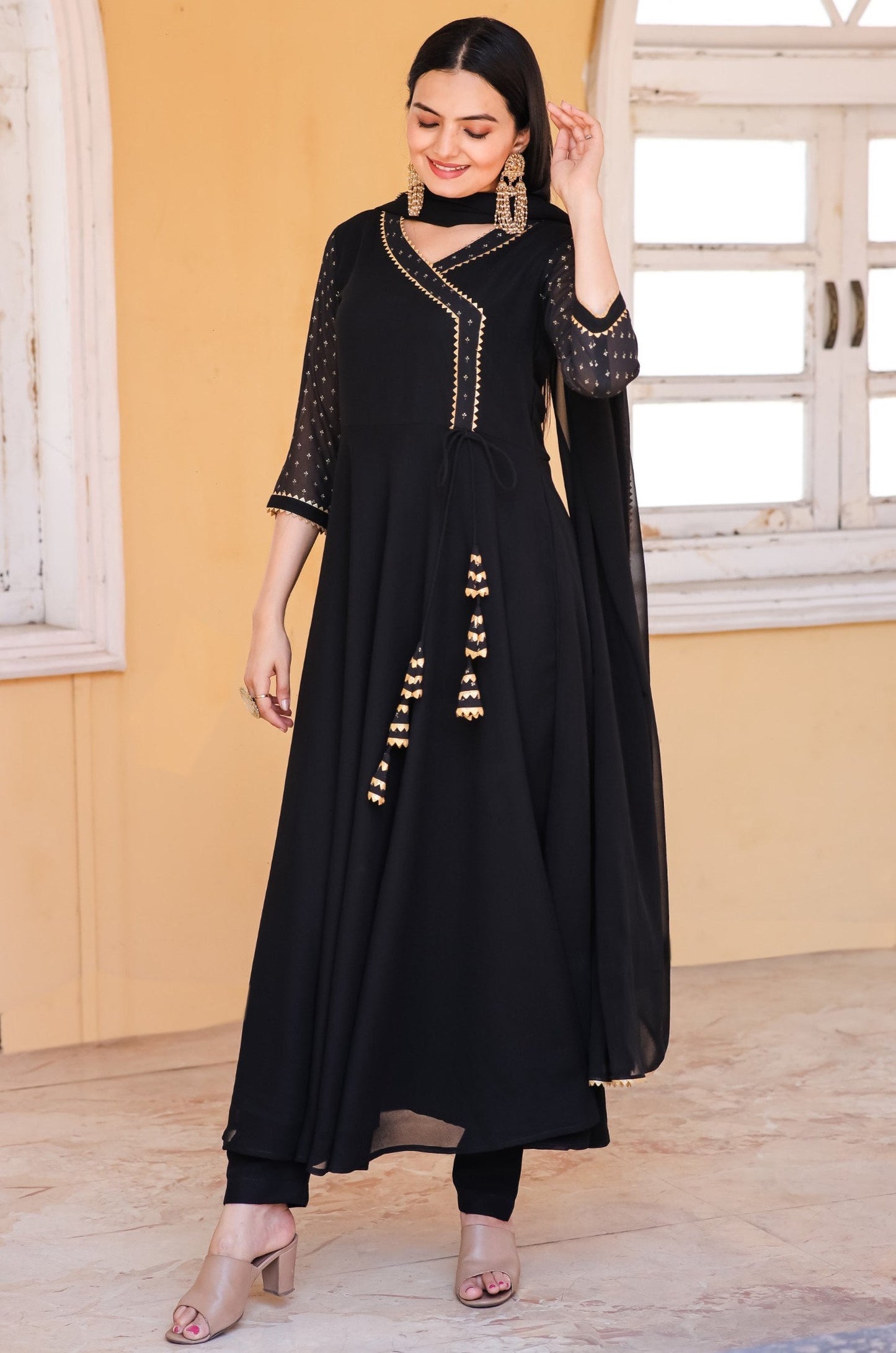 Jyoti Fashion Women's Black Georgette Foil Printed Gown with Dupatta Set | Swadesiicart