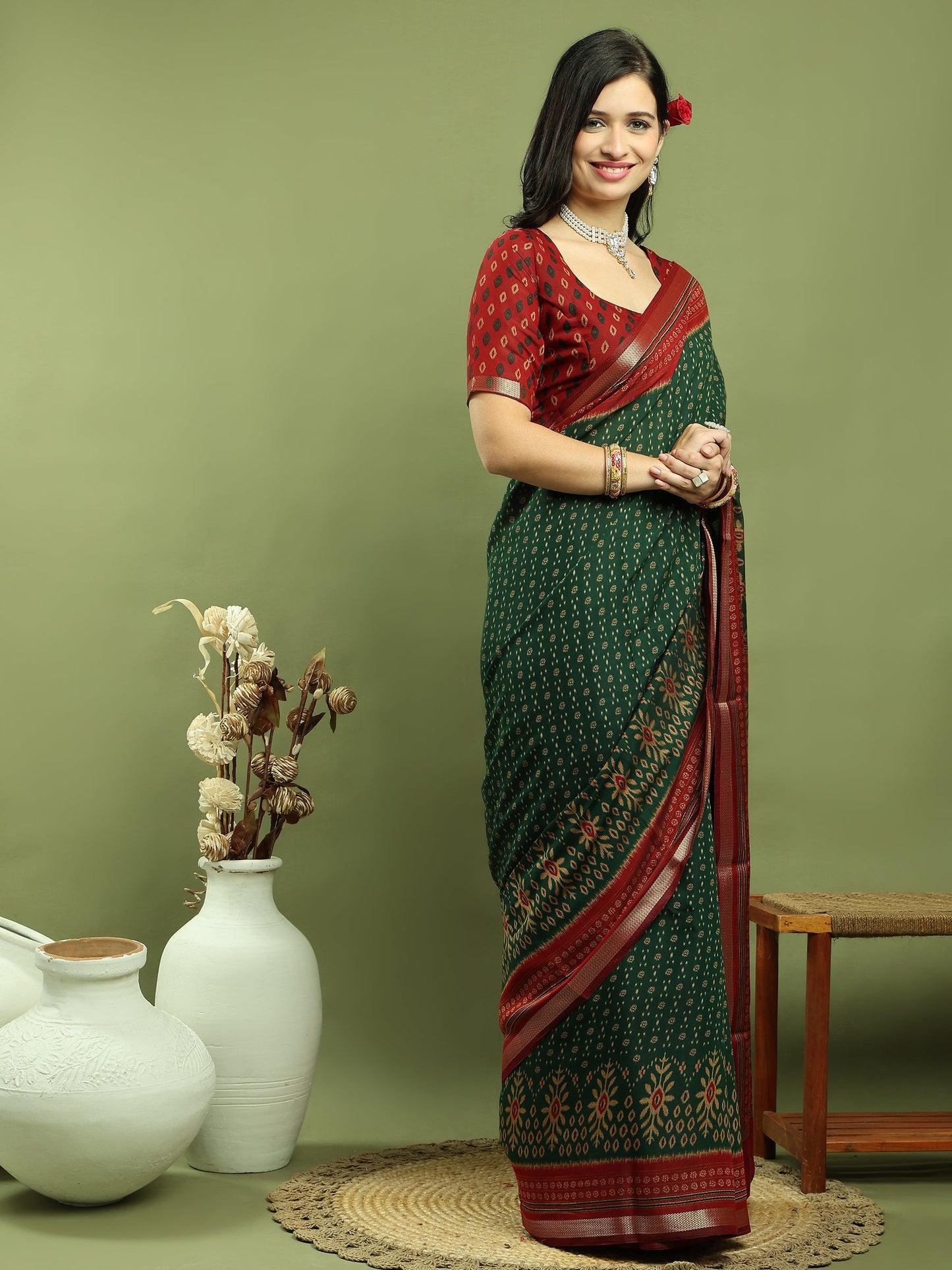 Jyoti Fashion Women's Green Silk Blend Ikat Floral Print with Jari Border Saree with Blouse | Swadesiicart