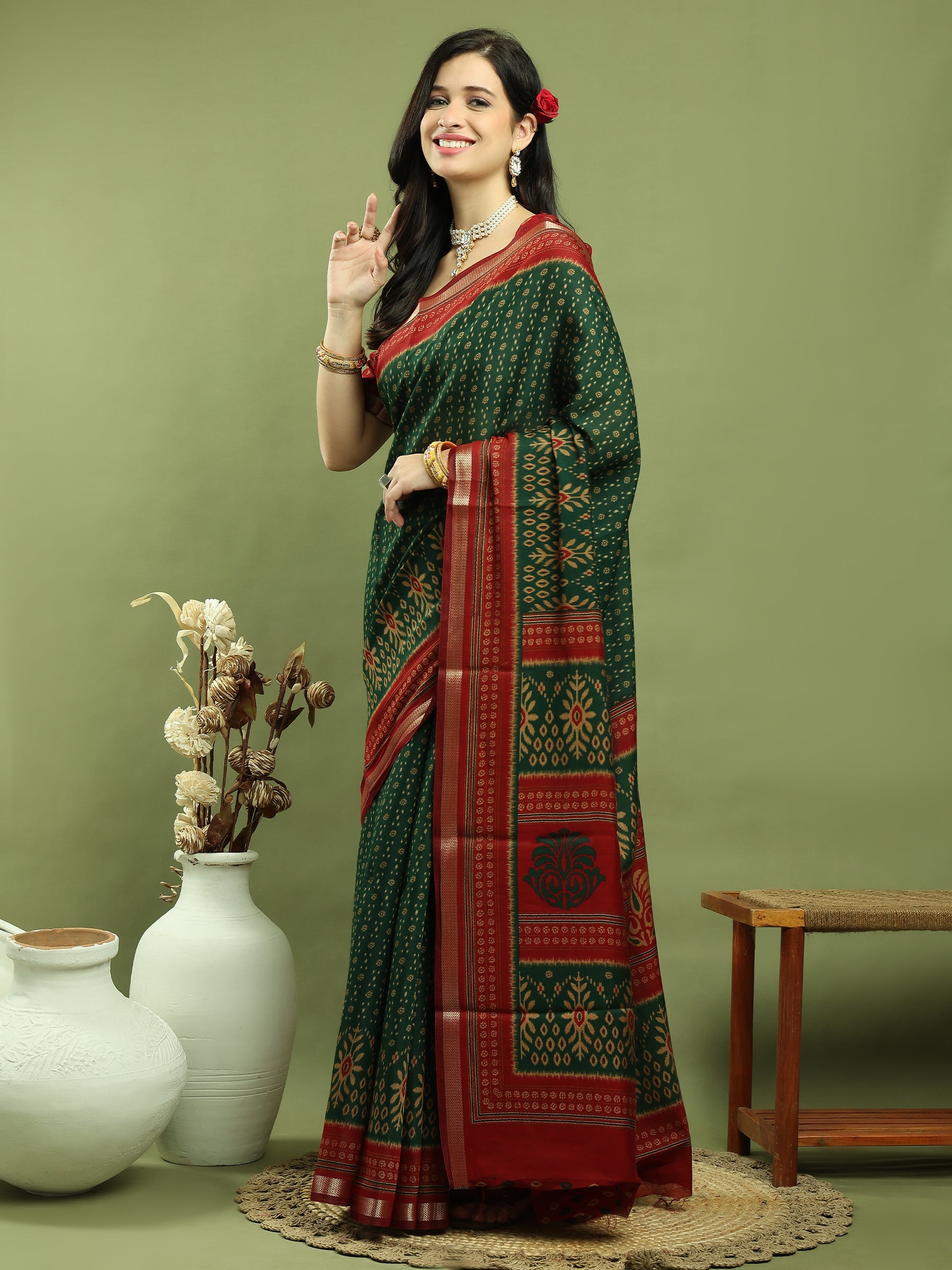 Jyoti Fashion Women's Green Silk Blend Ikat Floral Print with Jari Border Saree with Blouse | Swadesiicart