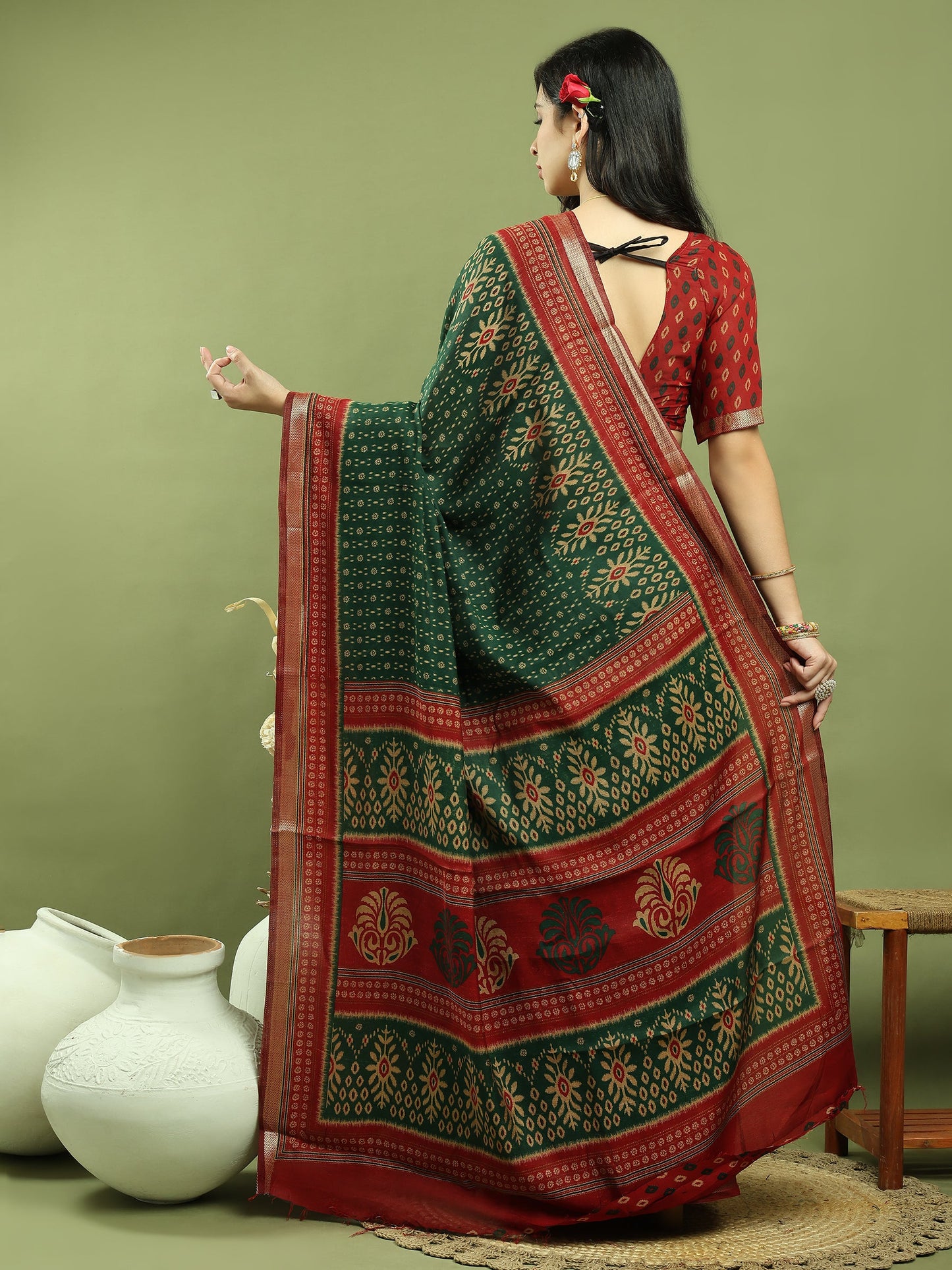 Jyoti Fashion Women's Green Silk Blend Ikat Floral Print with Jari Border Saree with Blouse | Swadesiicart