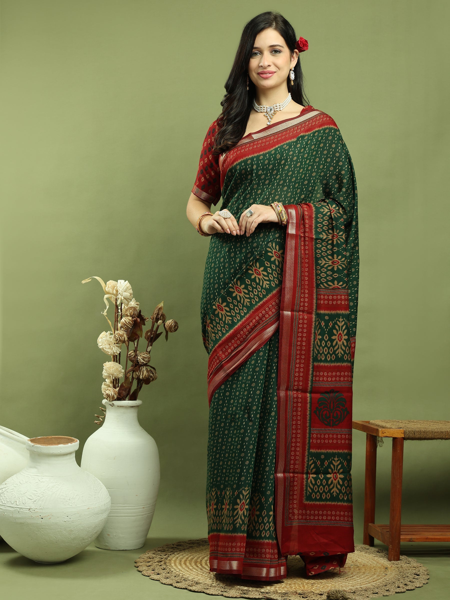 Jyoti Fashion Women's Green Silk Blend Ikat Floral Print with Jari Border Saree with Blouse | Swadesiicart
