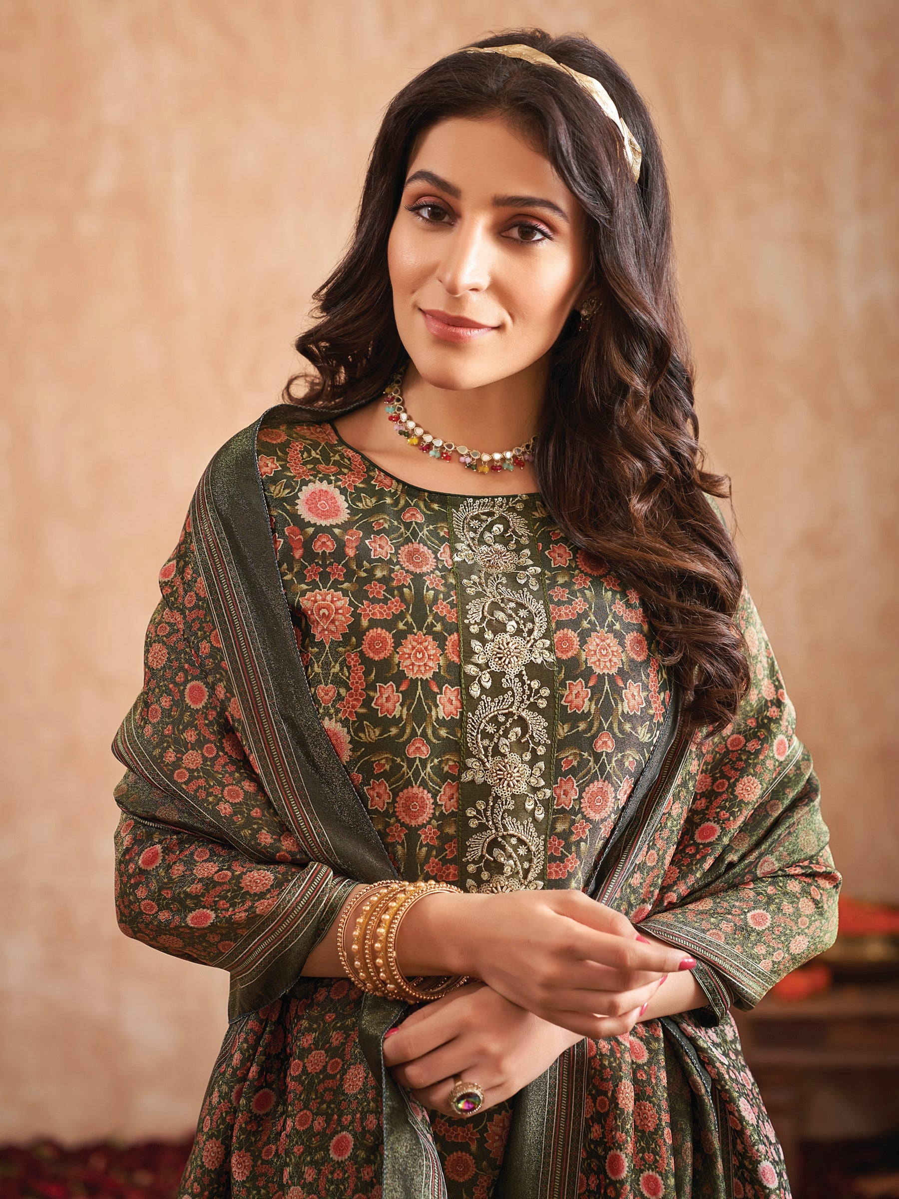 Jyoti Fashion Women's Green Pure Tissue Shimmer Floral Digital Print With Zardoshi Hand Work Salwar Suit Set | Swadesiicart
