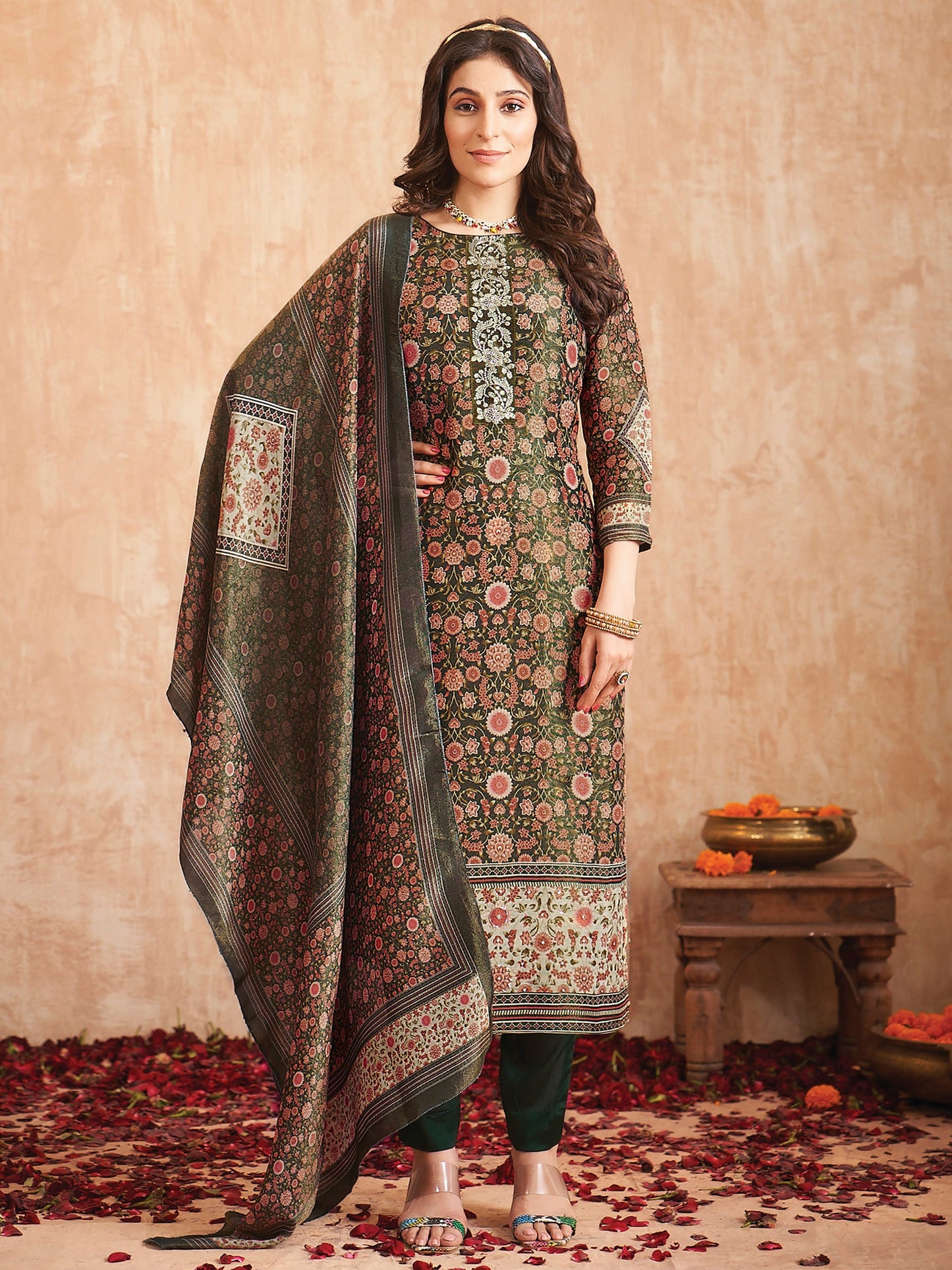 Jyoti Fashion Women's Green Pure Tissue Shimmer Floral Digital Print With Zardoshi Hand Work Salwar Suit Set | Swadesiicart