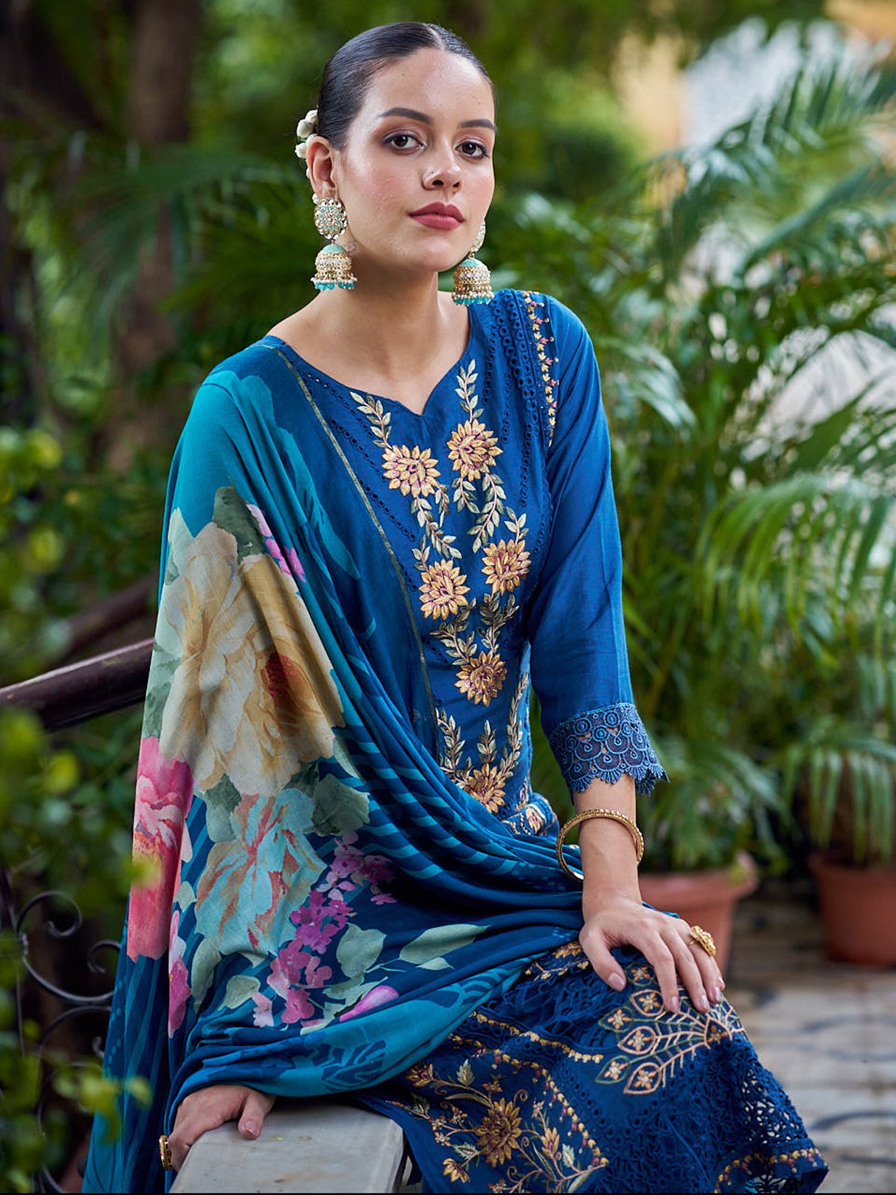 Jyoti Fashion Women's Navy Blue Muslin Resham Thread with Jari & Cut Work Salwar Suit Set | Swadesiicart