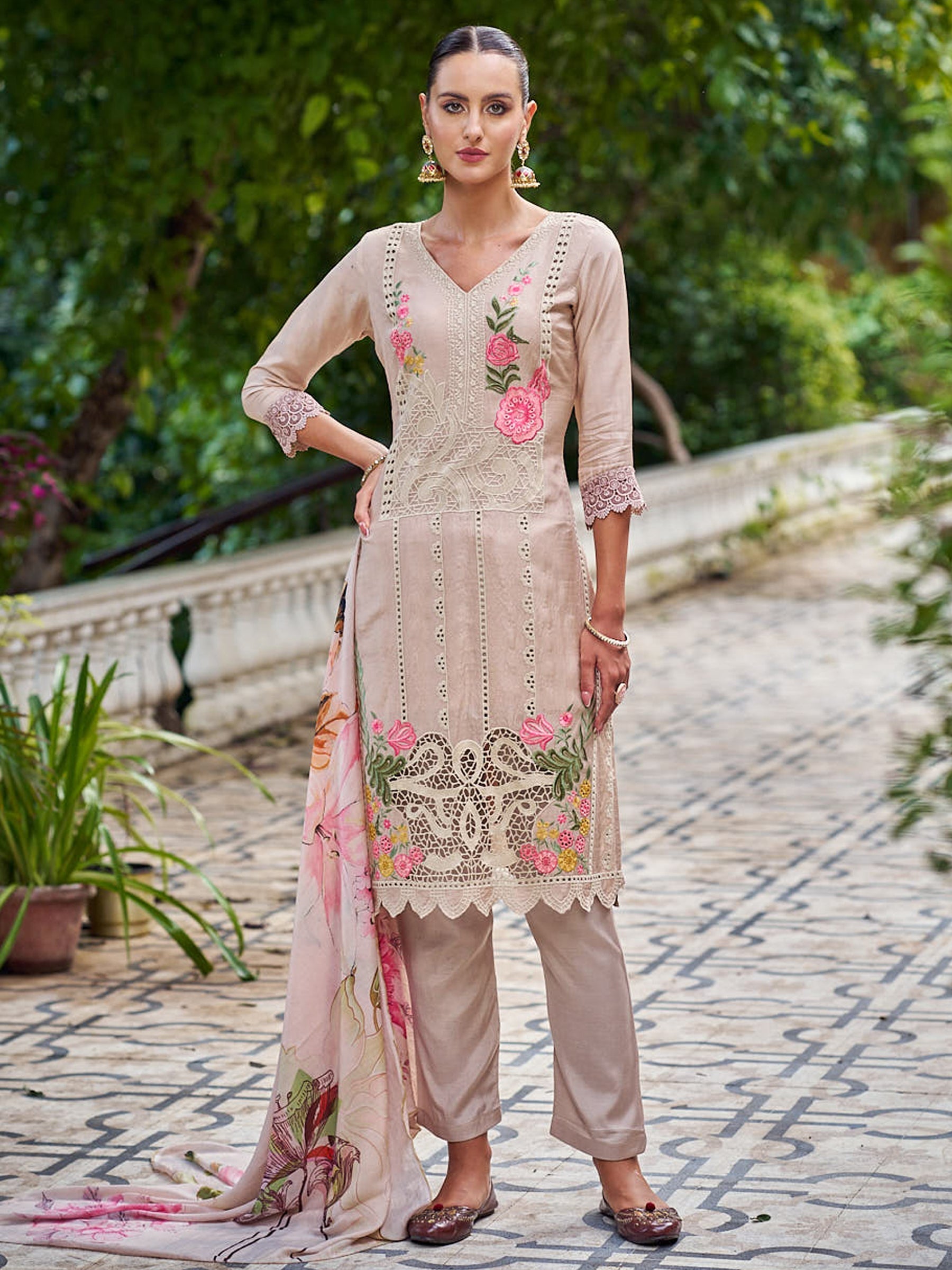 Jyoti Fashion Women's Beige Muslin Resham Thread with Jari & Cut Work Salwar Suit Set | Swadesiicart