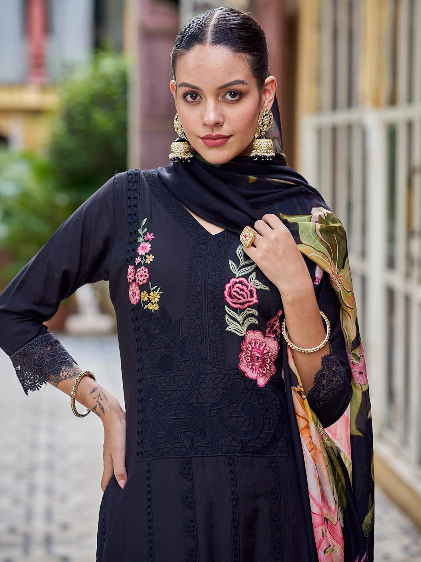 Jyoti Fashion Women's Black Muslin Resham Thread with Jari & Cut Work Salwar Suit Set | Swadesiicart