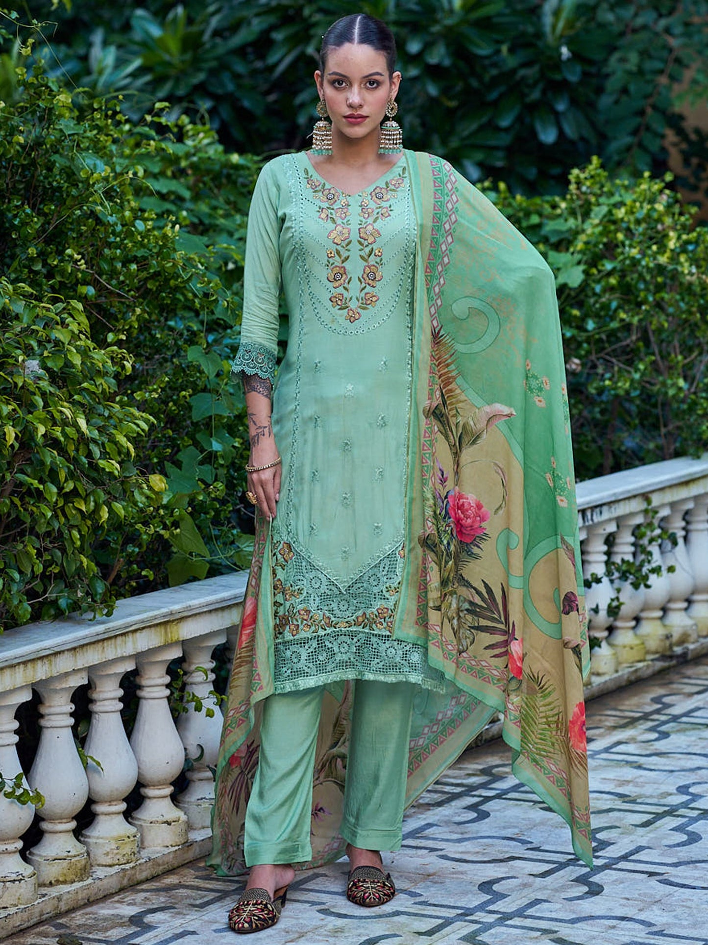 Jyoti Fashion Women's Green Muslin Resham Thread with Jari & Cut Work Salwar Suit Set | Swadesiicart