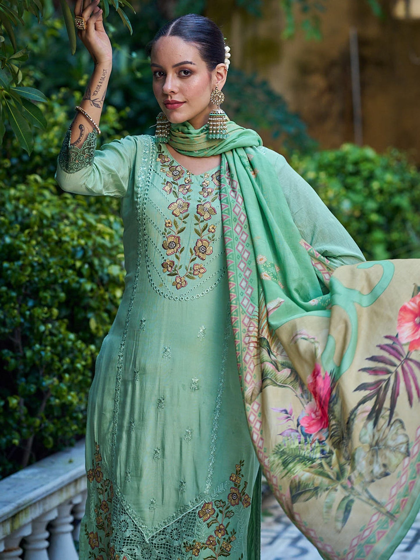 Jyoti Fashion Women's Green Muslin Resham Thread with Jari & Cut Work Salwar Suit Set | Swadesiicart
