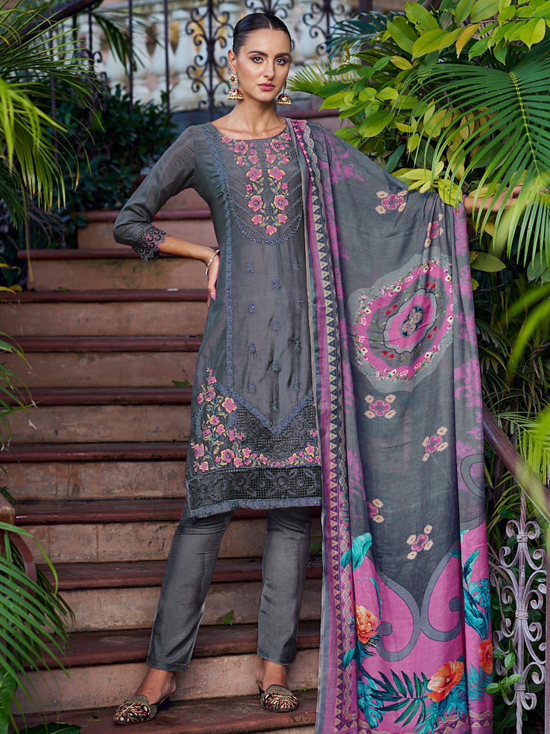 Jyoti Fashion Women's Grey Muslin Resham Thread with Jari & Cut Work Salwar Suit Set | Swadesiicart