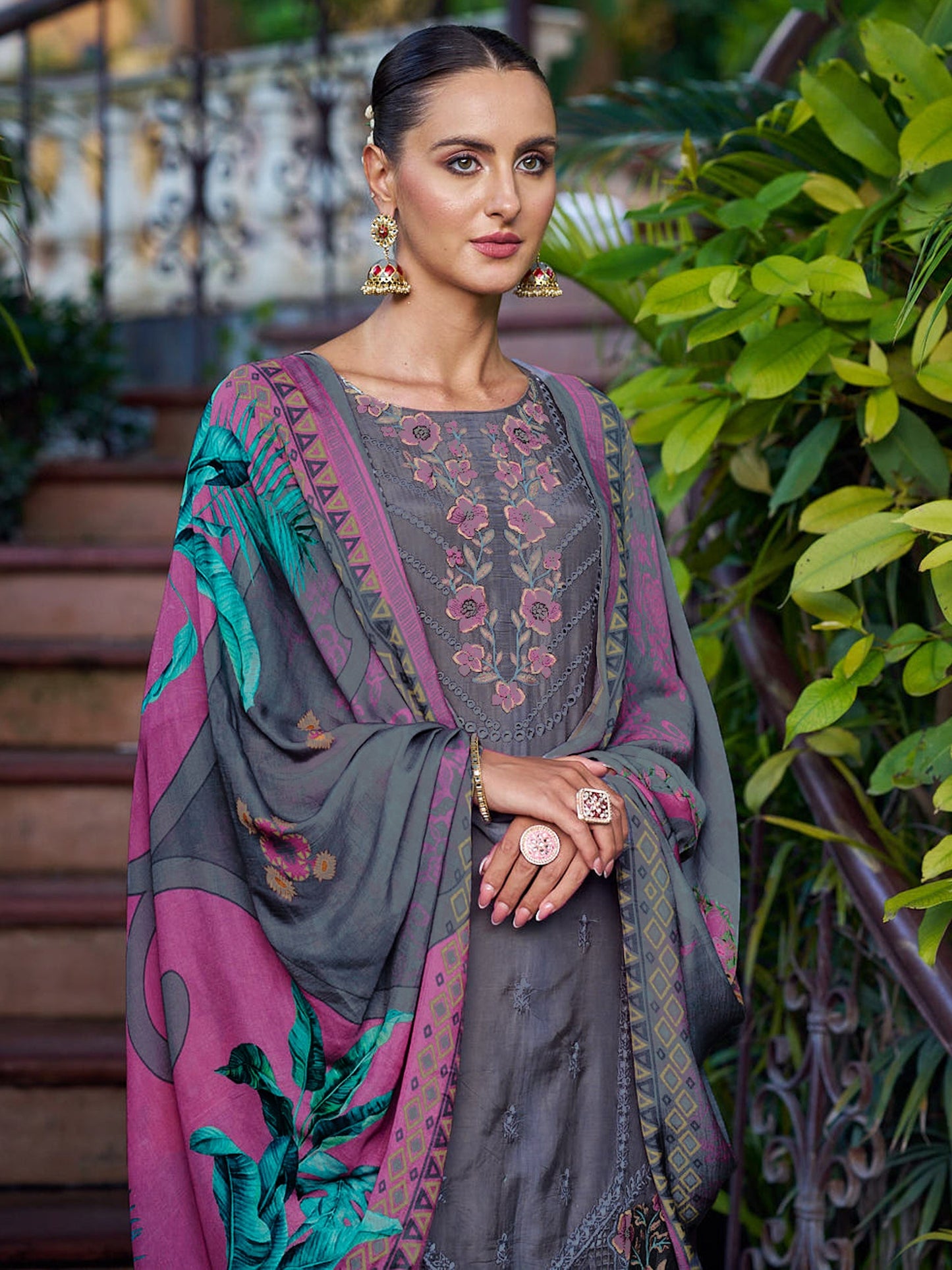 Jyoti Fashion Women's Grey Muslin Resham Thread with Jari & Cut Work Salwar Suit Set | Swadesiicart