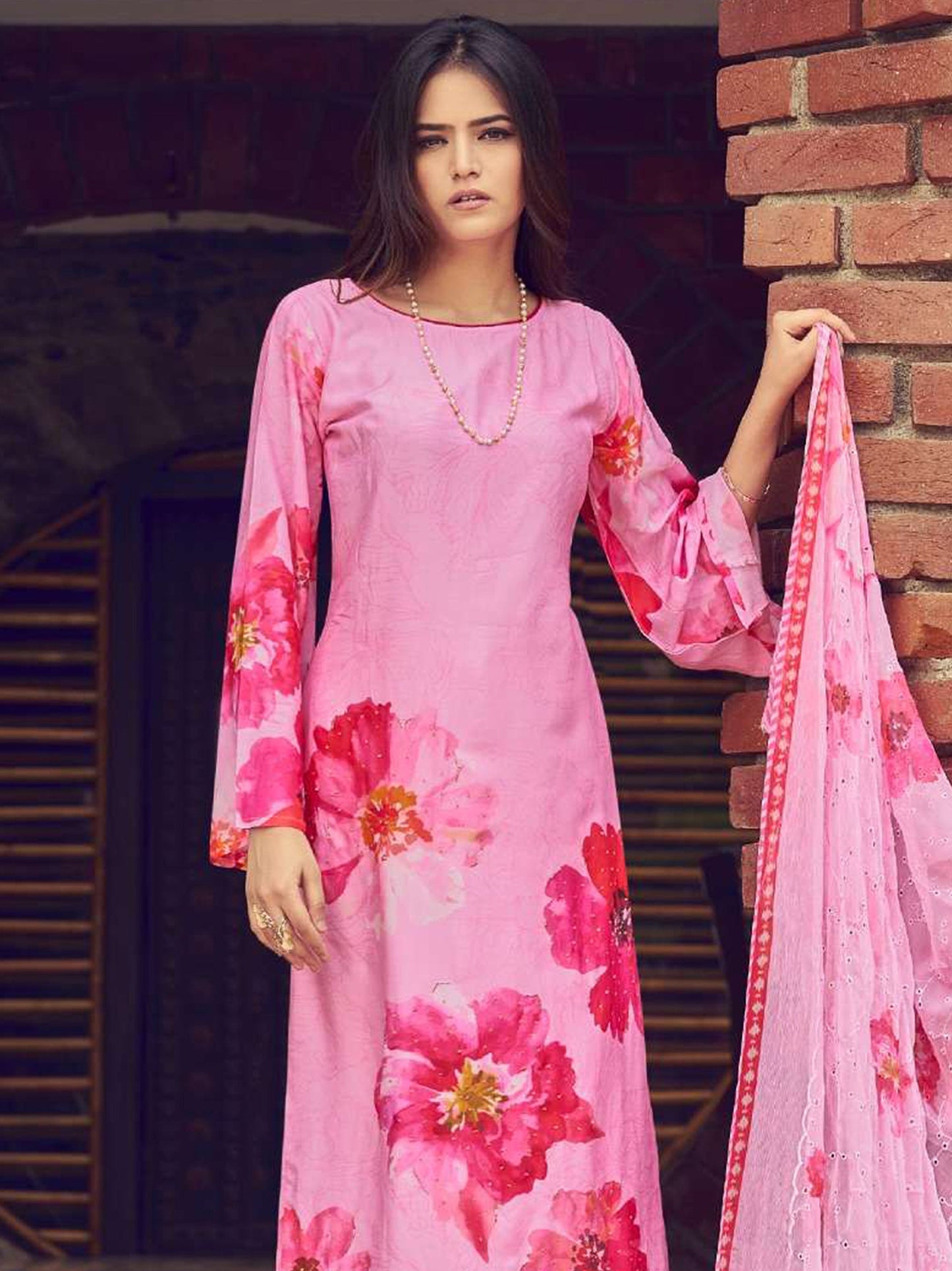 Jyoti Fashion Women's Pink Muslin Floral Digital Print with Sequins Work Salwar Suit Set | Swadesiicart