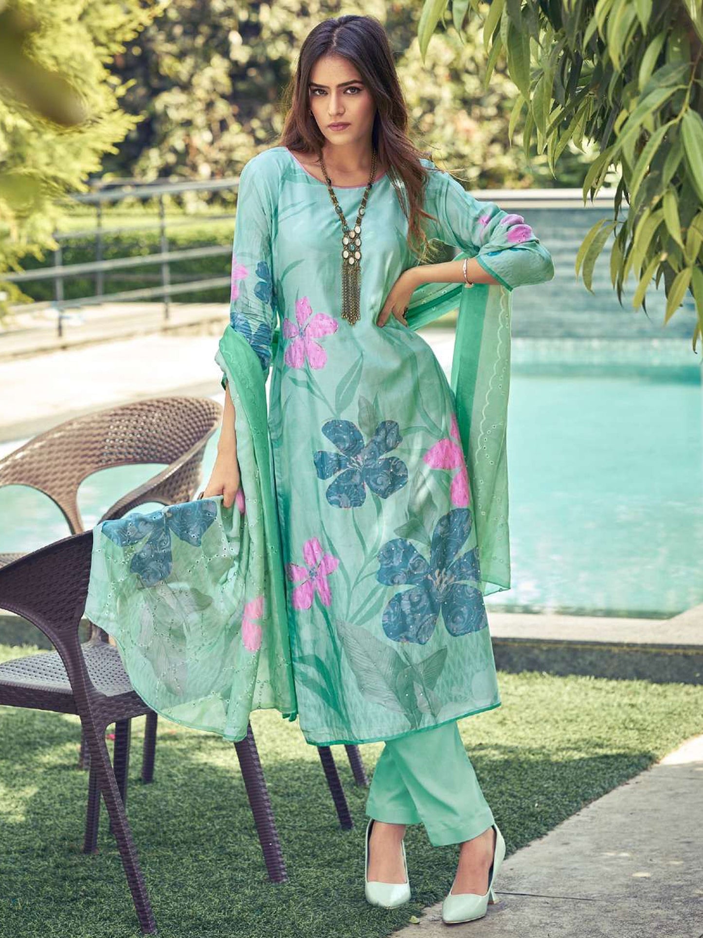 Jyoti Fashion Women's Green Muslin Floral Digital Print with Sequins Work Salwar Suit Set | Swadesiicart