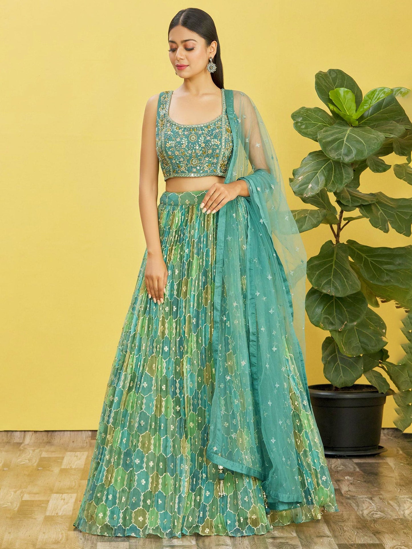 Jyoti Fashion Women's Green Organza Real Mirror with Sequins Thread Embroidered Lehenga Choli & Dupatta | Swadesiicart